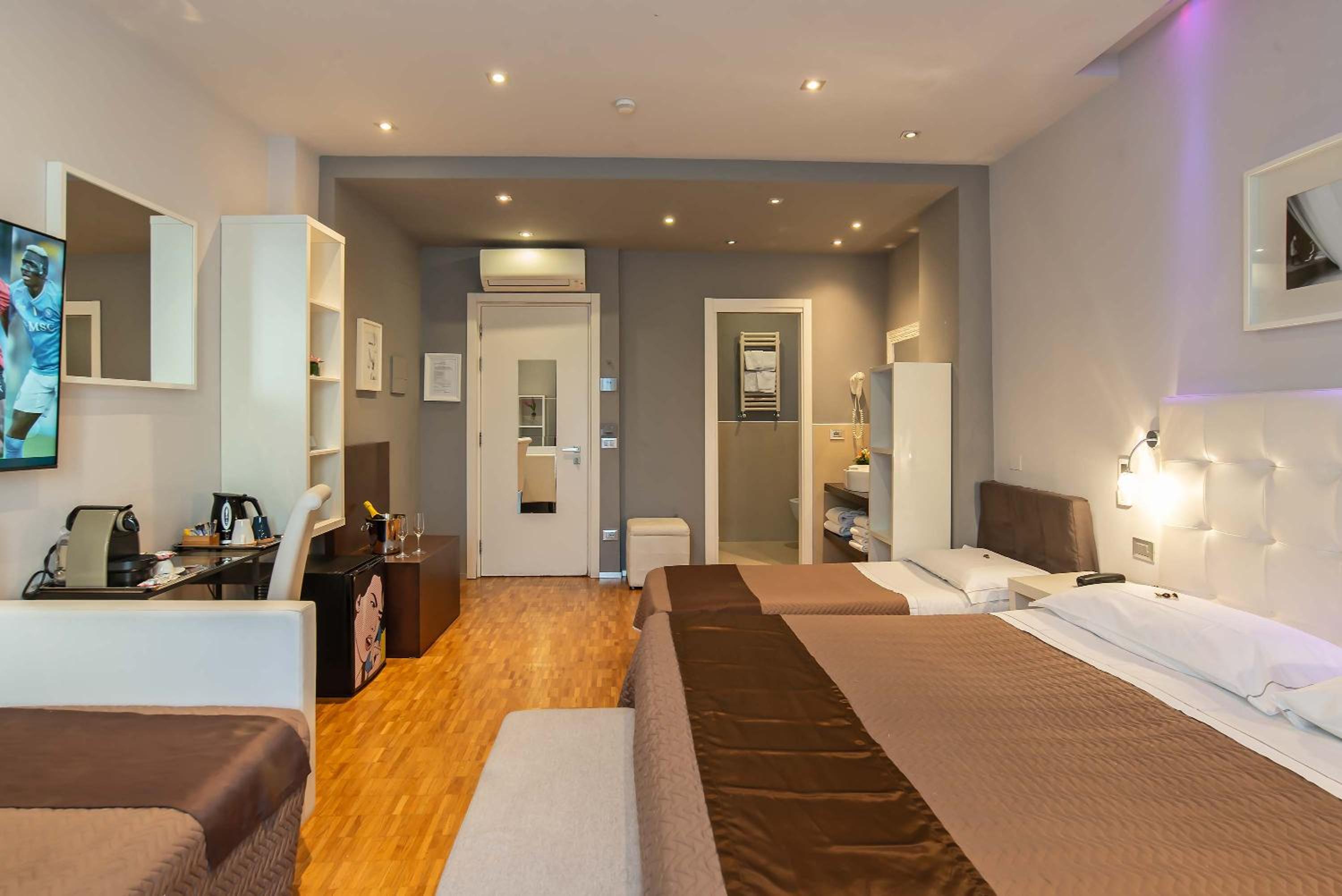 Quadruple Room photo 2