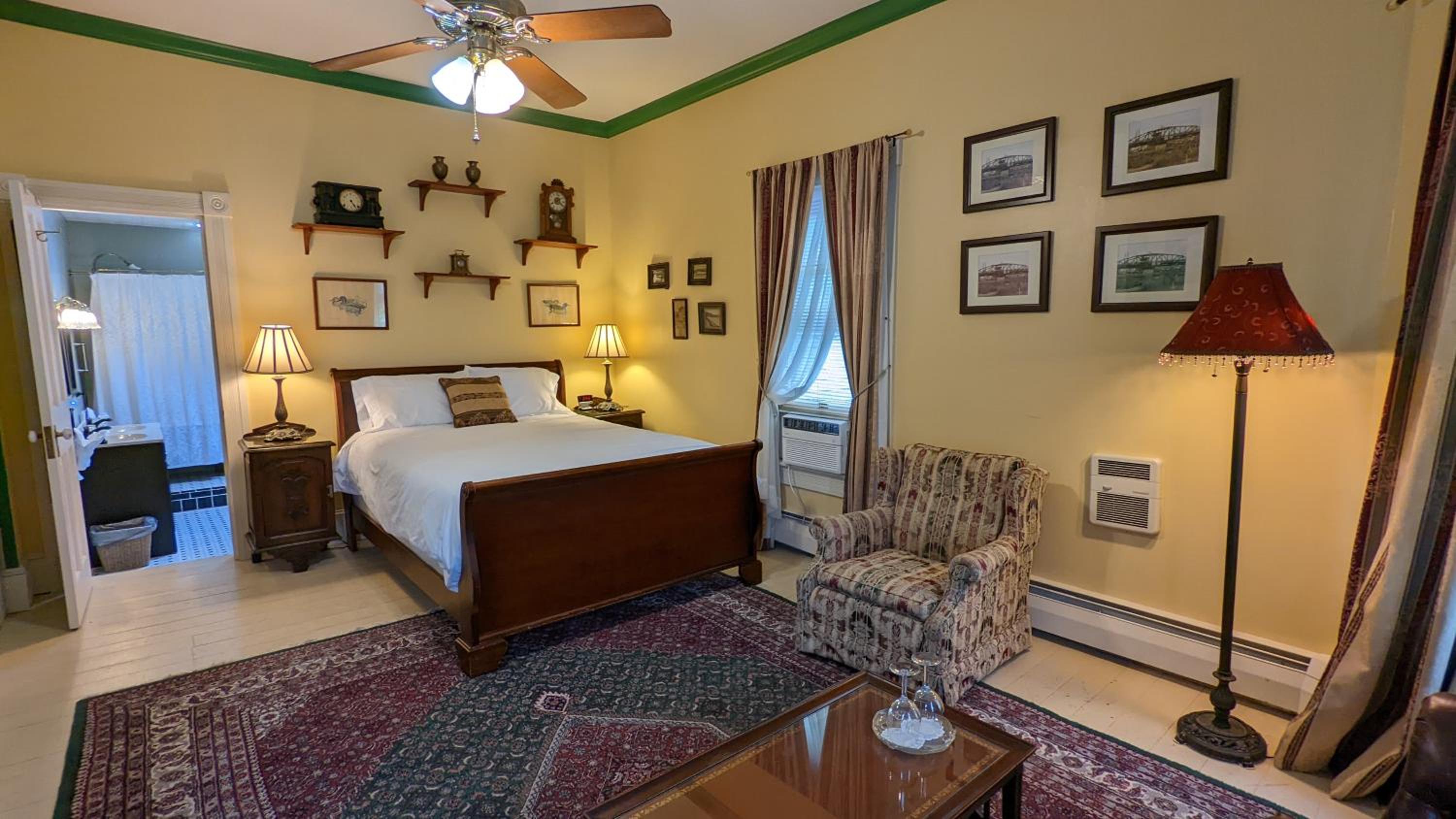 Deluxe Queen Room photo 2