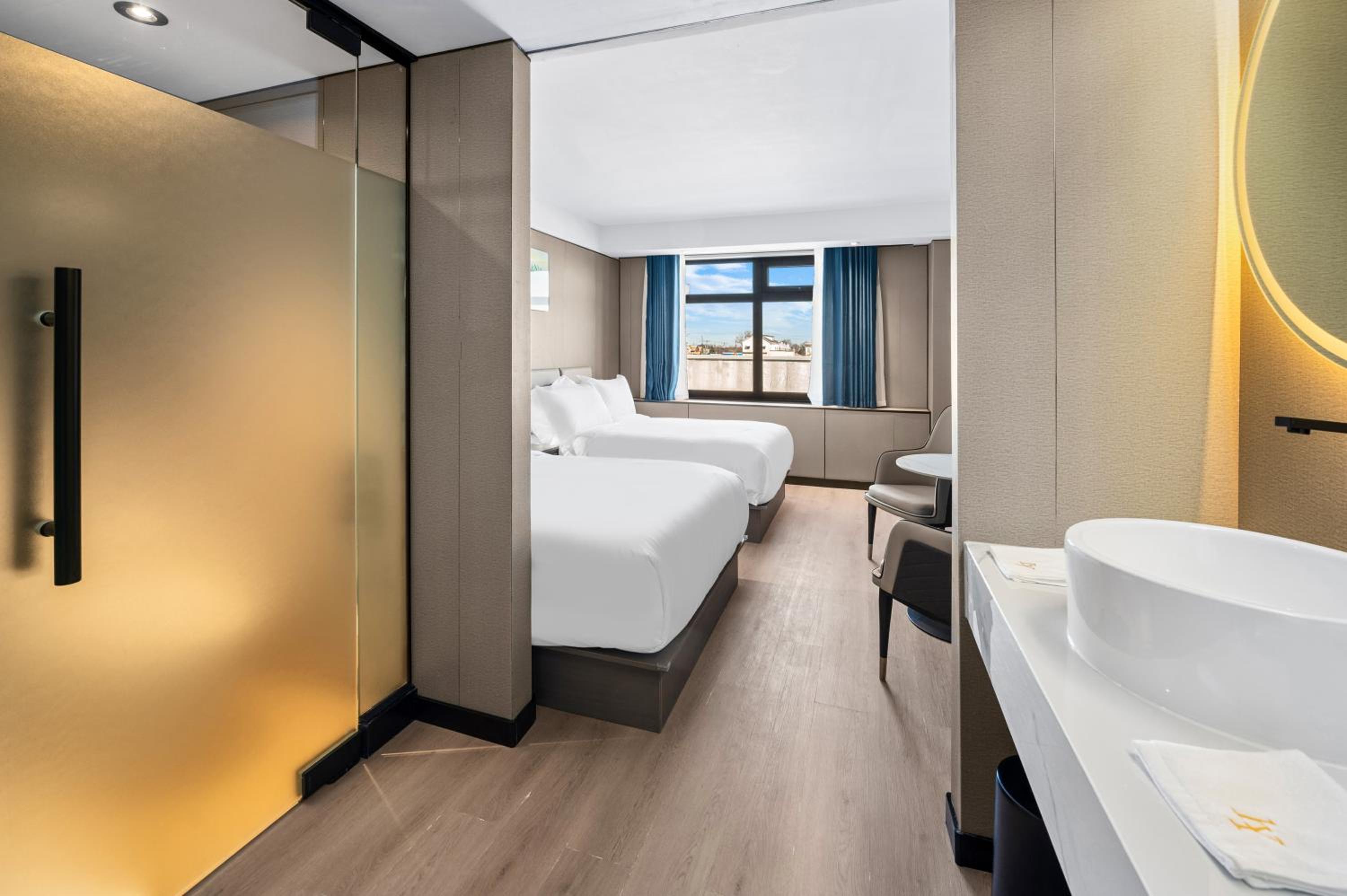 Double Room - Photo 3