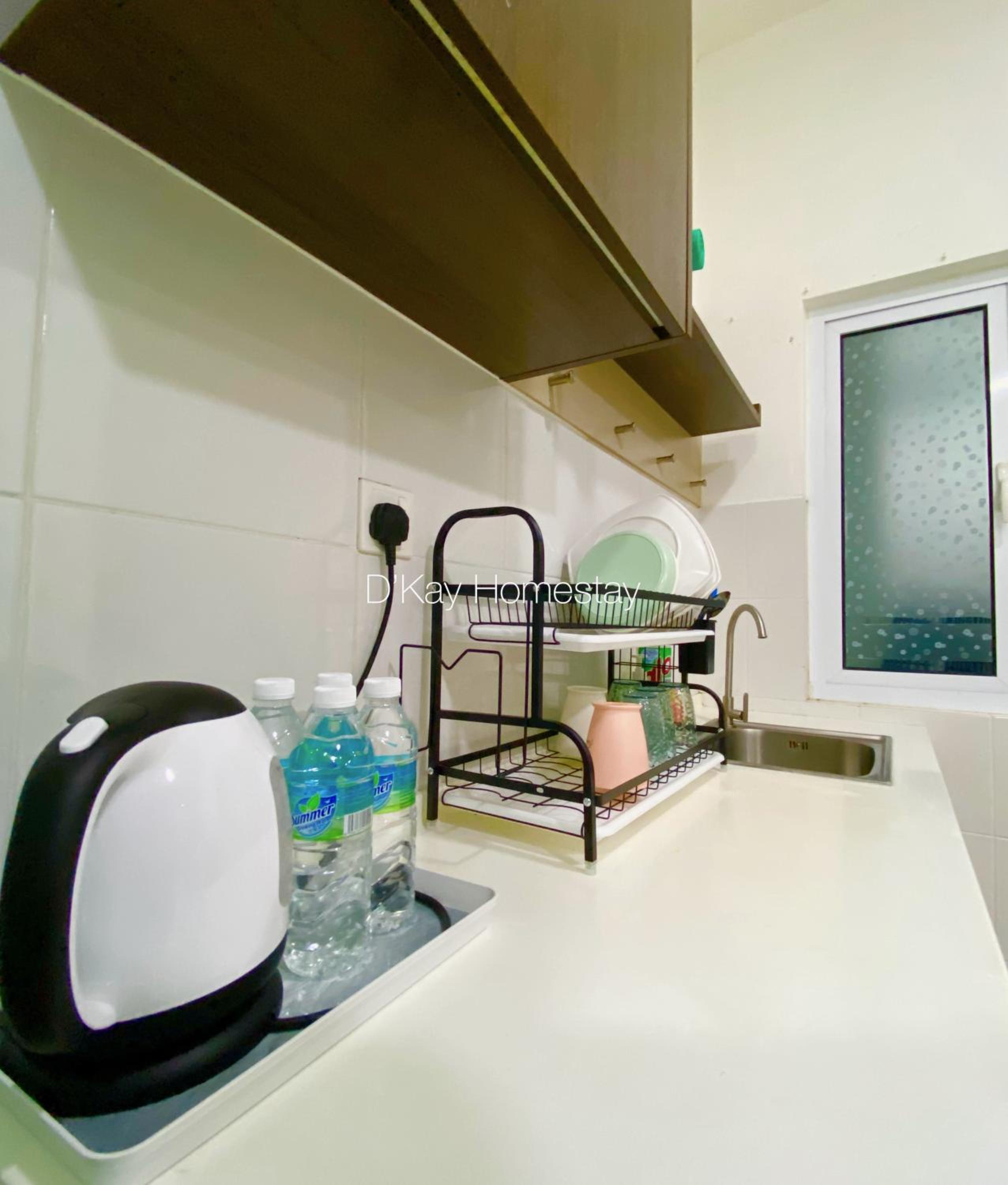 Three-Bedroom Apartment - High Floor photo 2