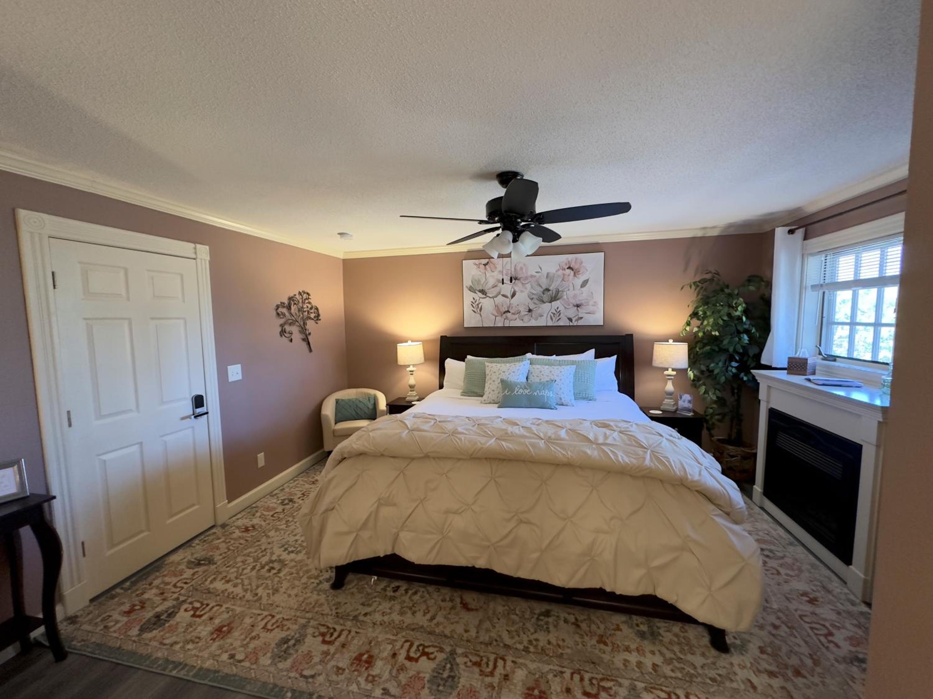 King Room with Spa Bath photo 1