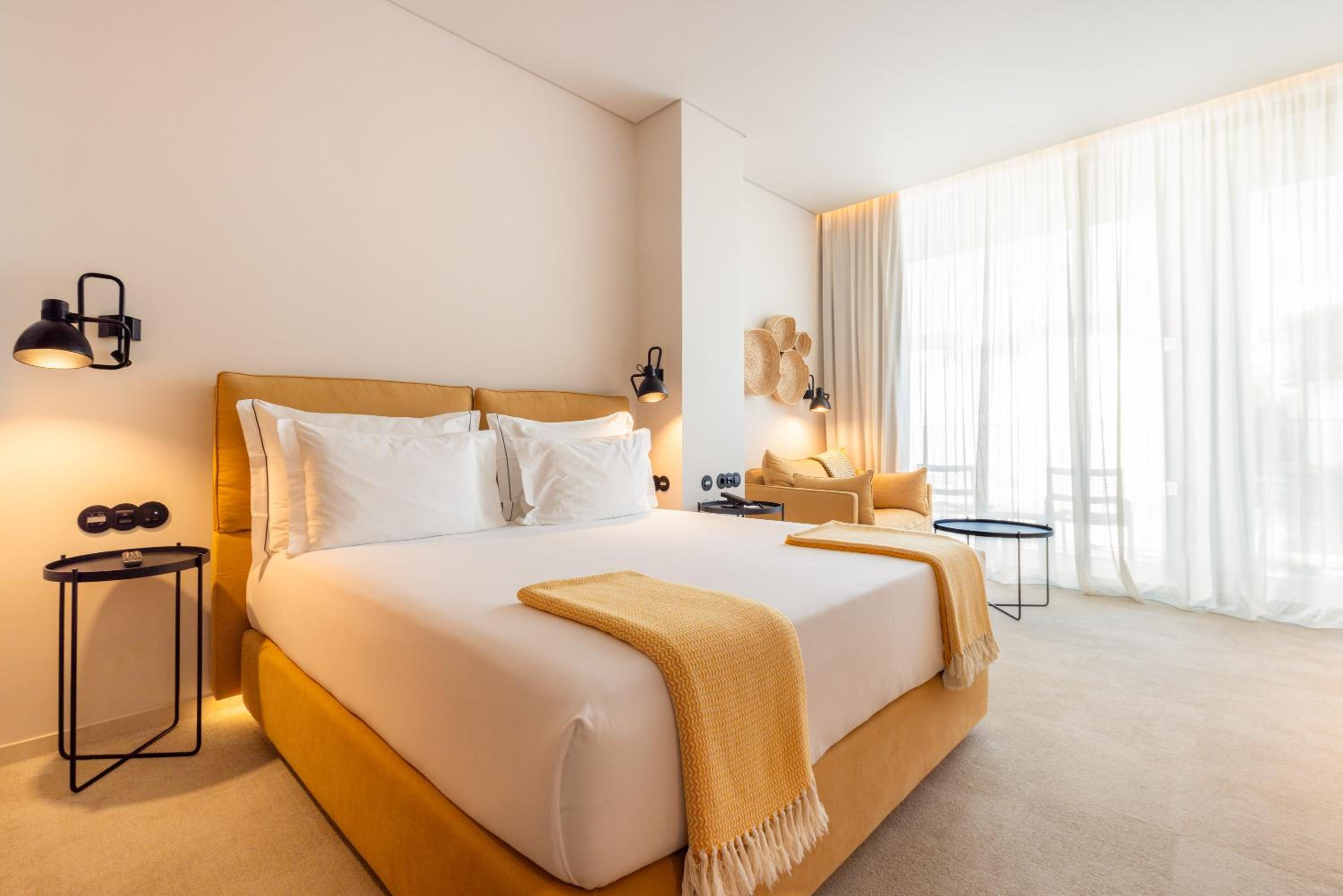 Standard Plus Double or Twin Room  - Photo 1