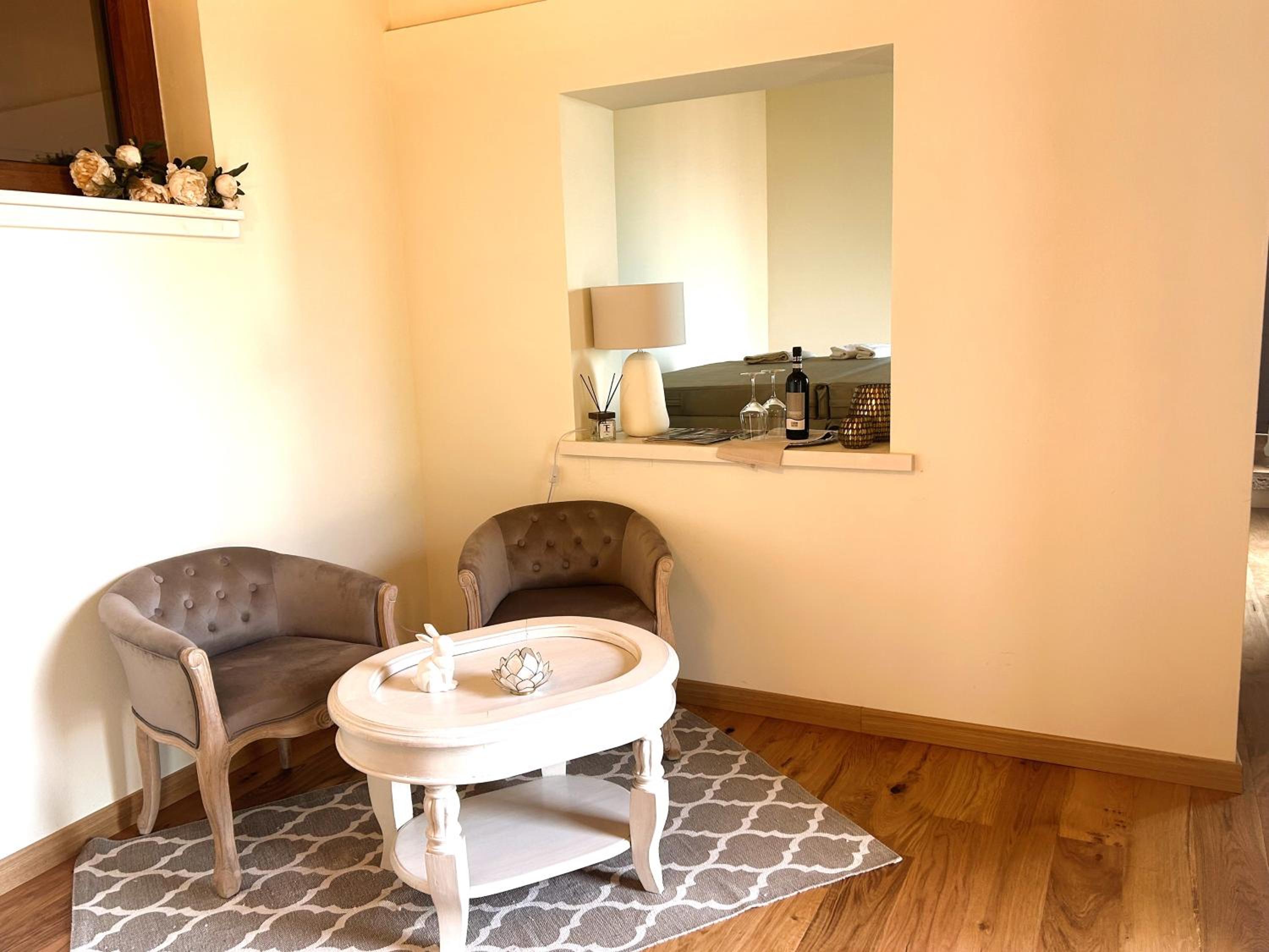 Suite with Spa Bath photo 3