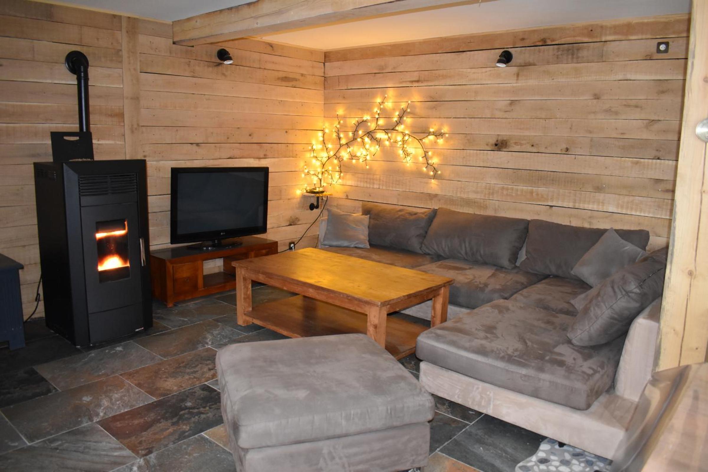 Three-Bedroom Chalet photo 1