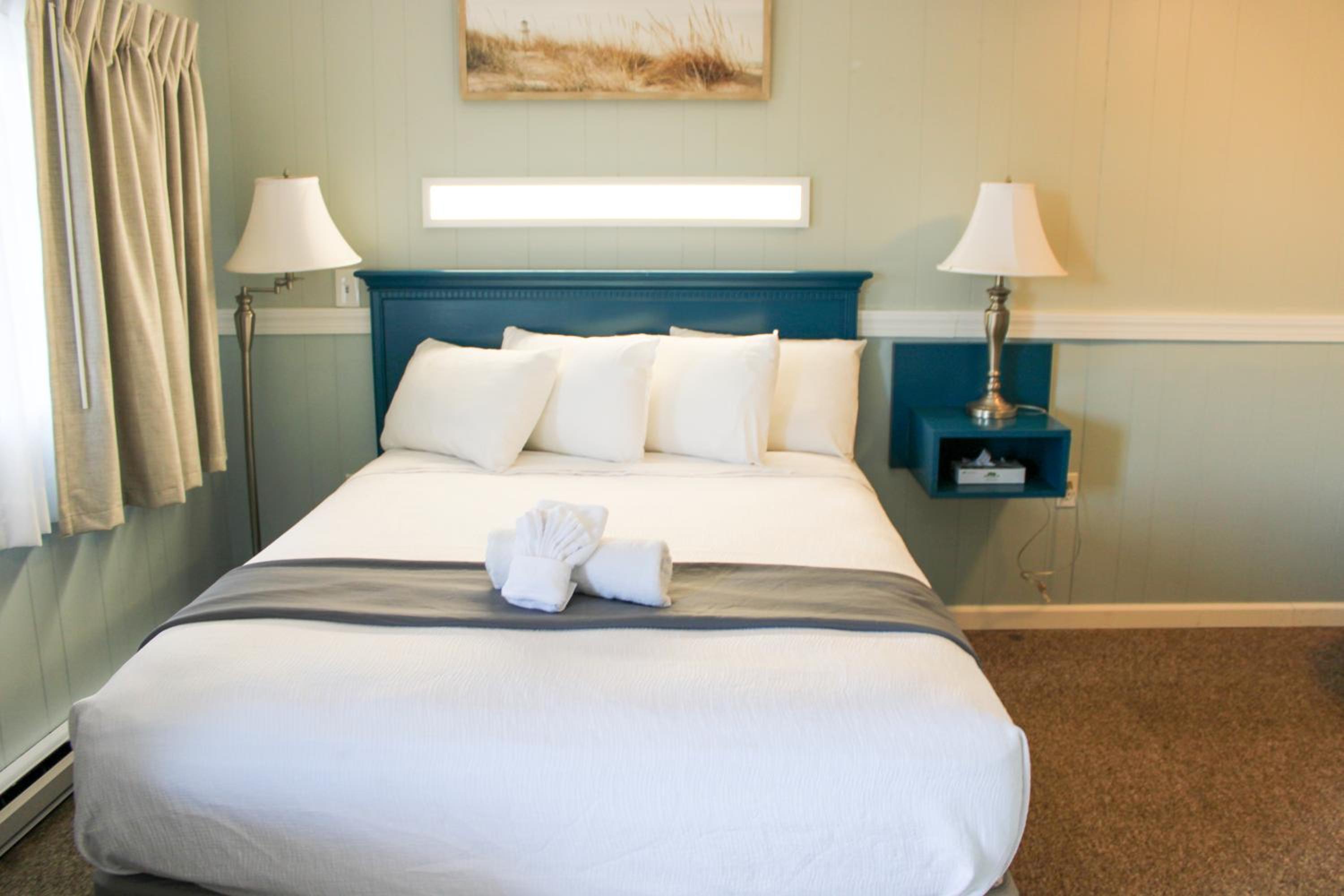 Deluxe Queen Room