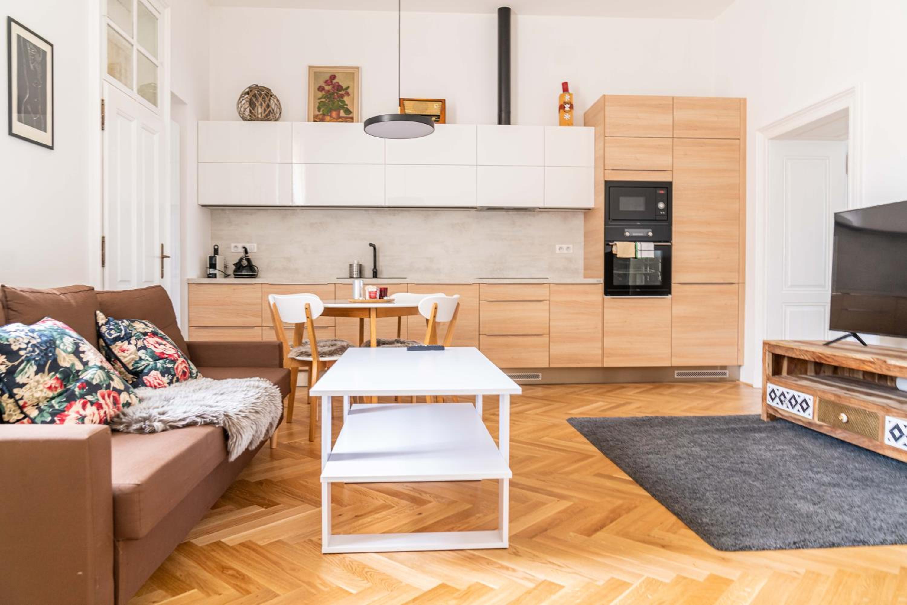 Apartment - Ground Floor photo 2