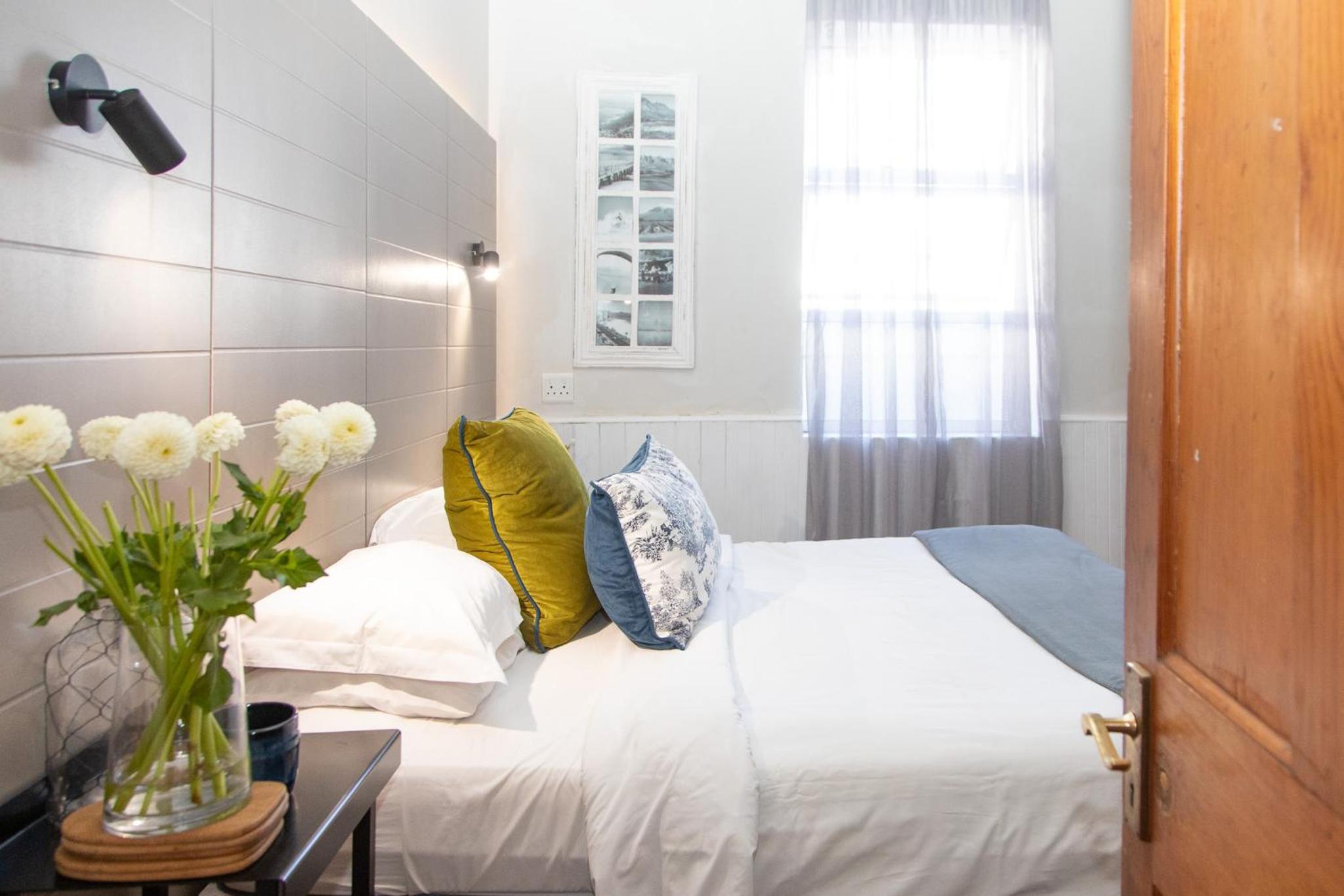 Twin Room - Photo 2
