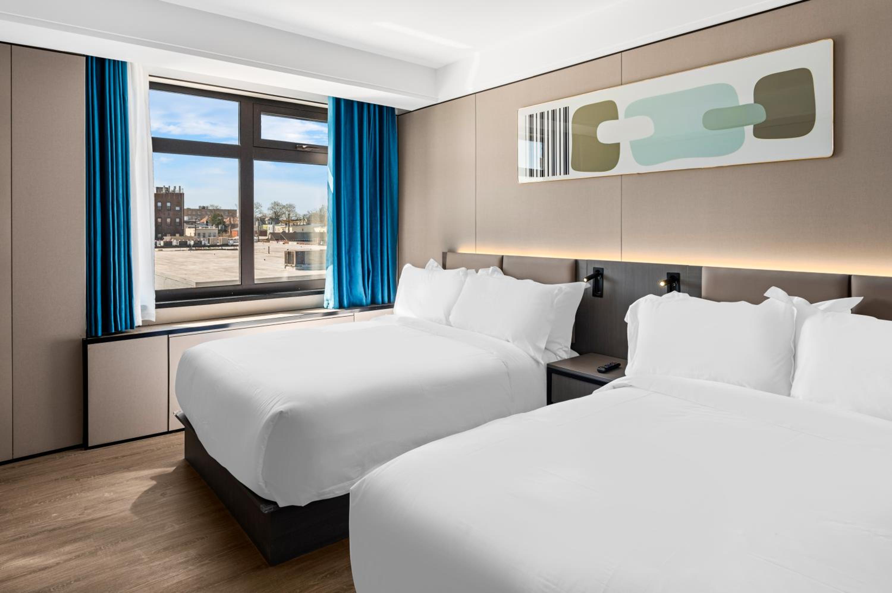 Deluxe Double Room (1 adult + 1 child) - Photo 4