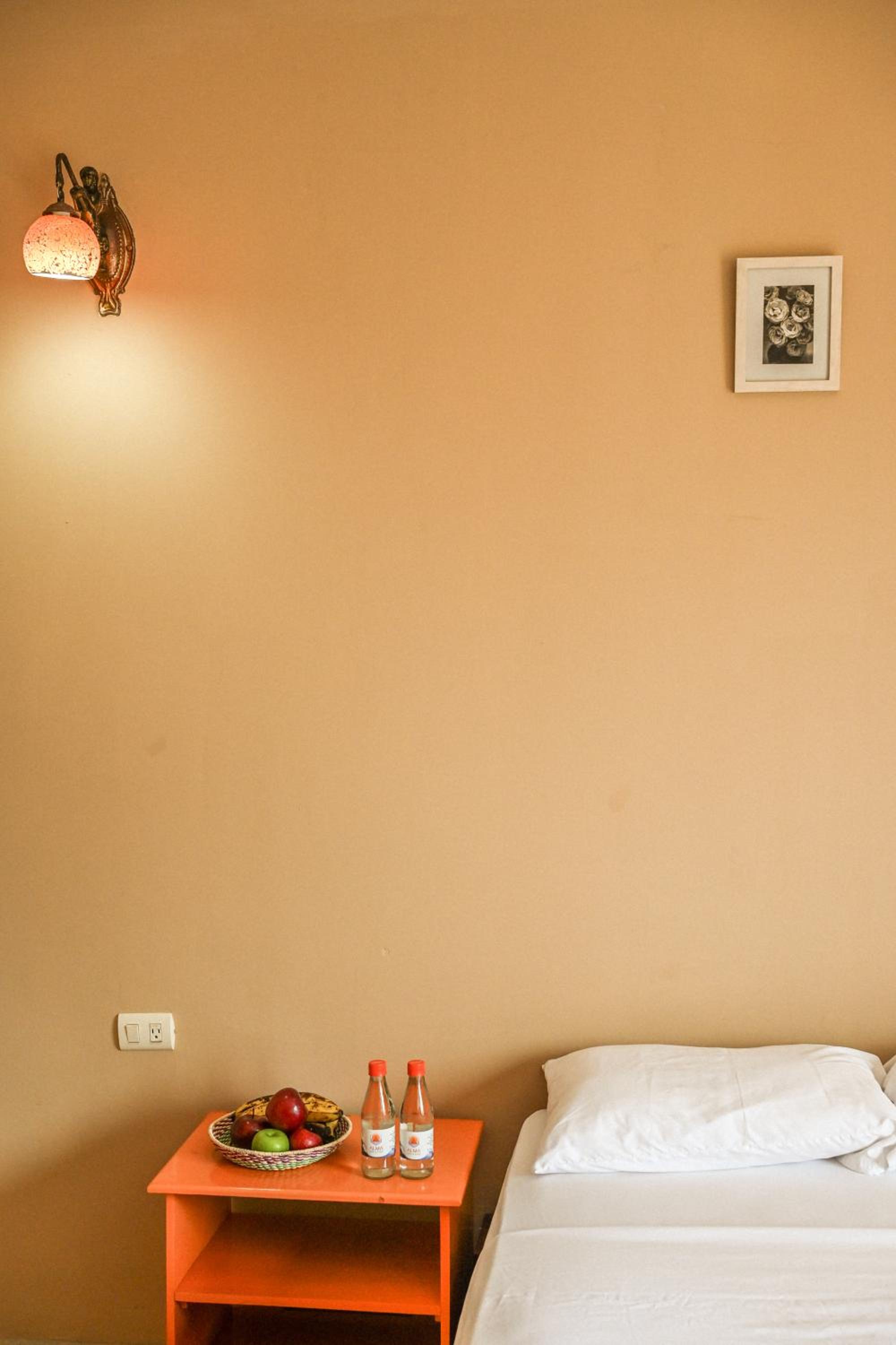 Budget Double Room photo 3