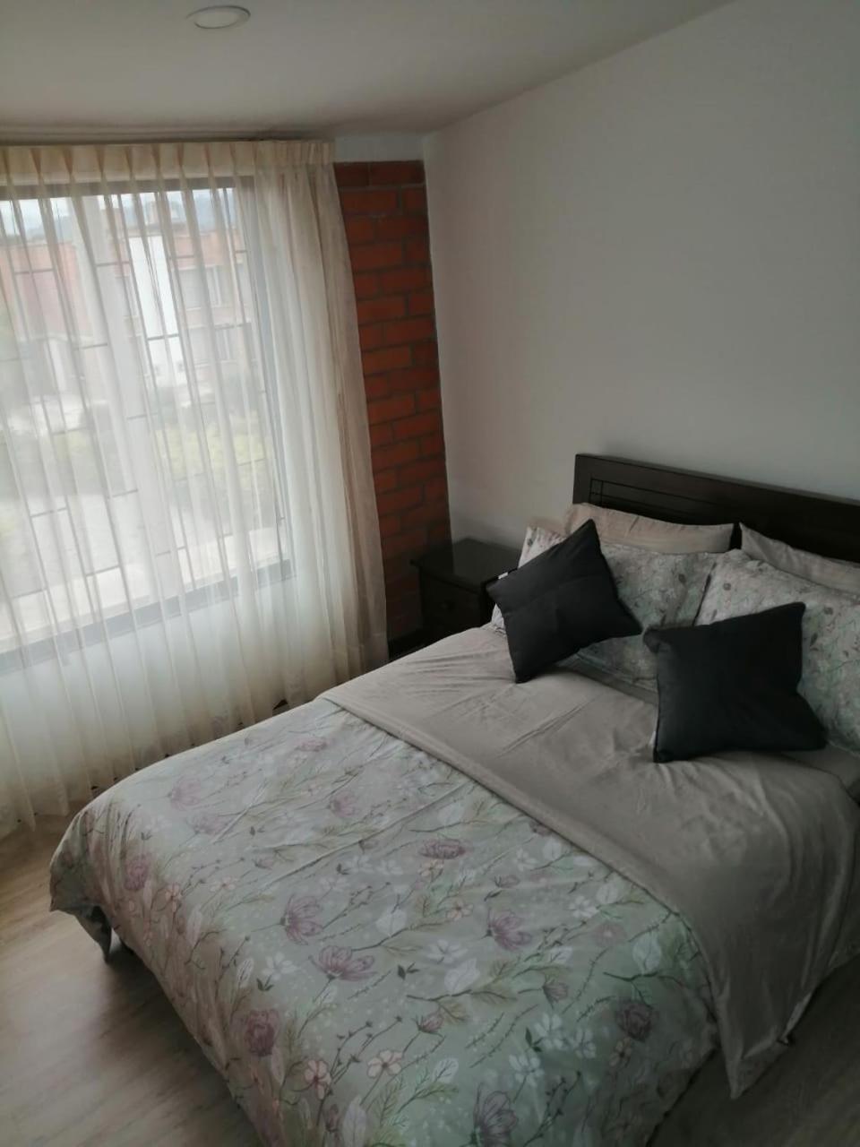 Three-Bedroom House photo 1