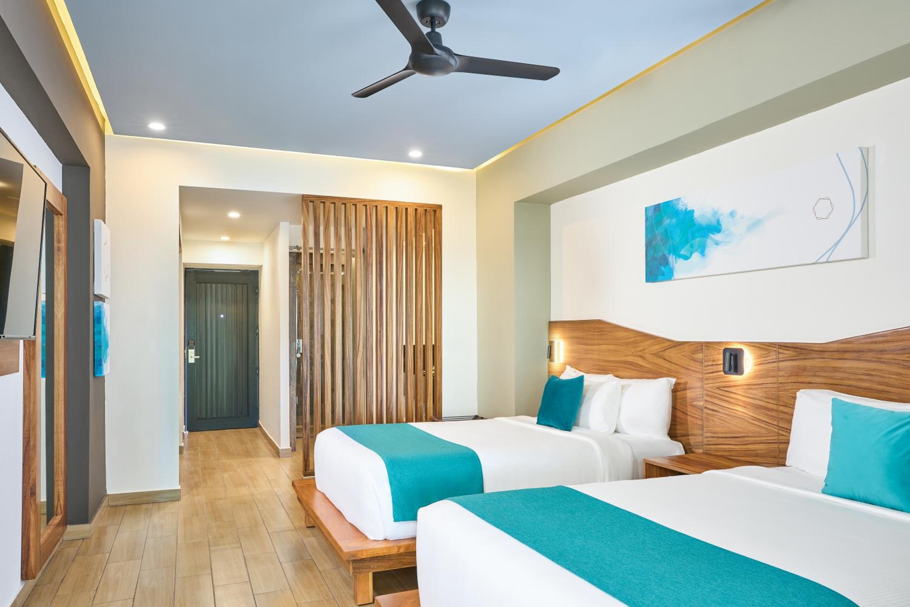 Deluxe Twin Room - Photo 2