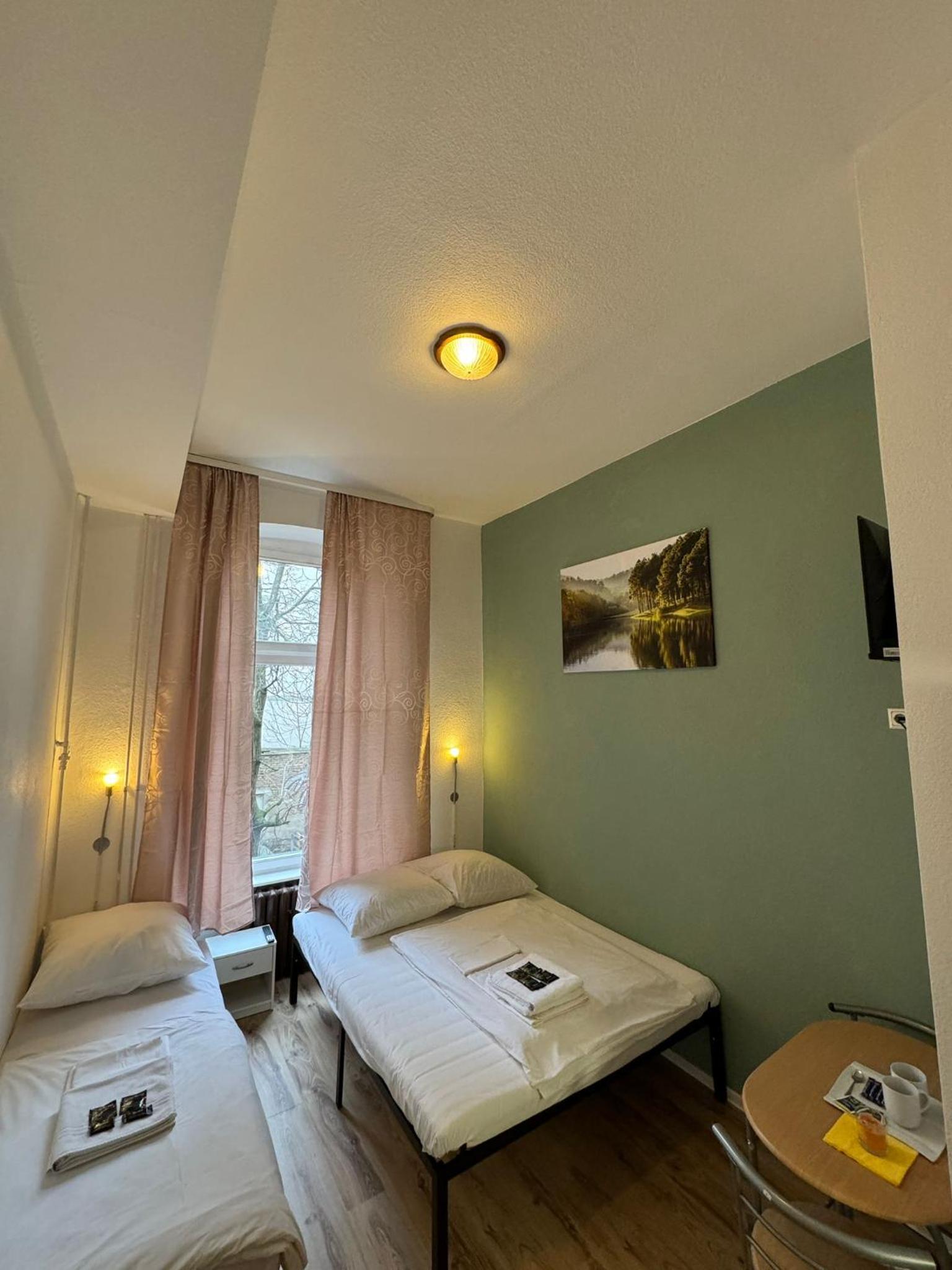 Comfort Triple Room