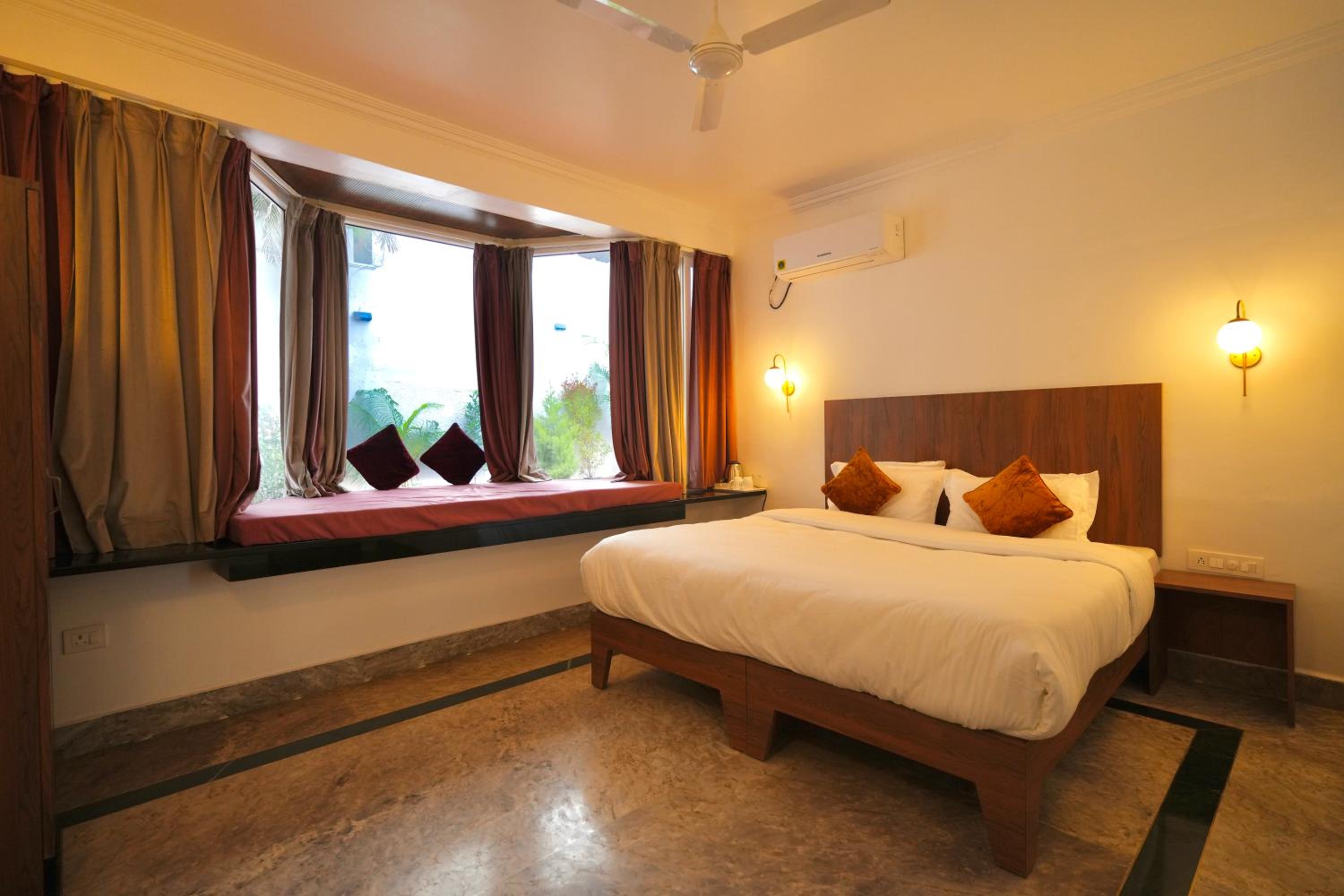 Classic Triple Room photo 1