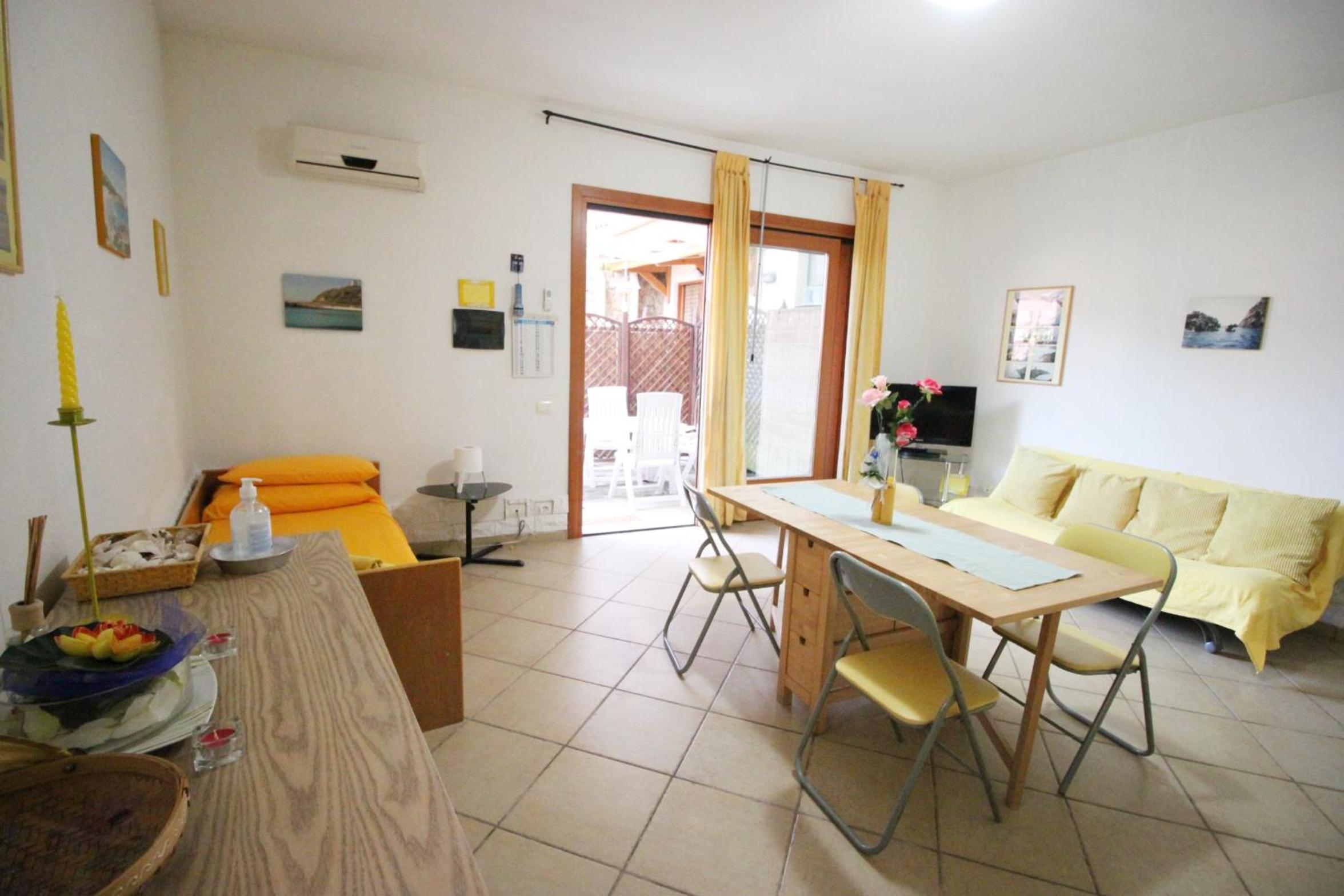 One-Bedroom House photo 2