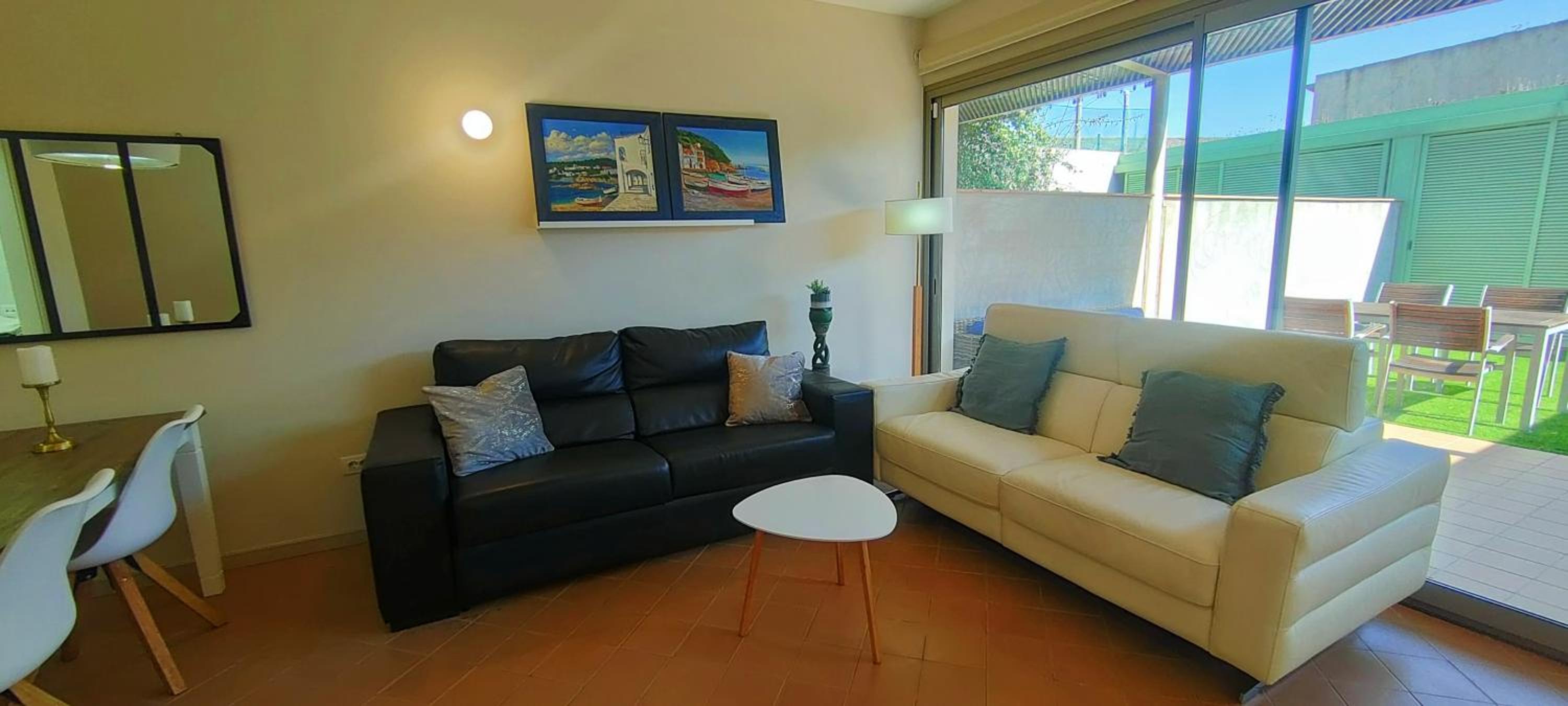 Apartment with Garden View