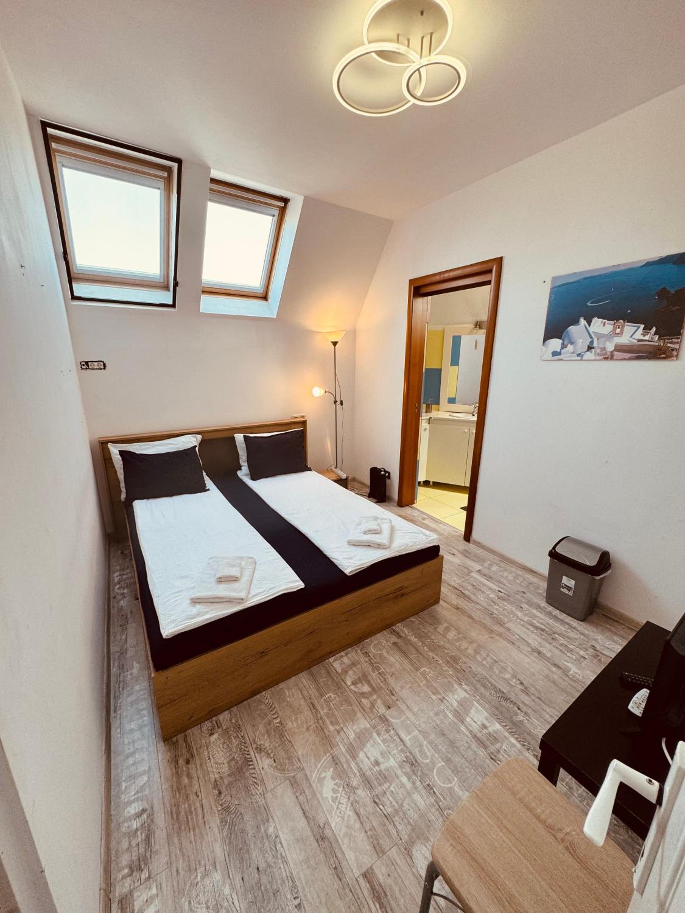 Deluxe Double Room with Extra Bed photo 1