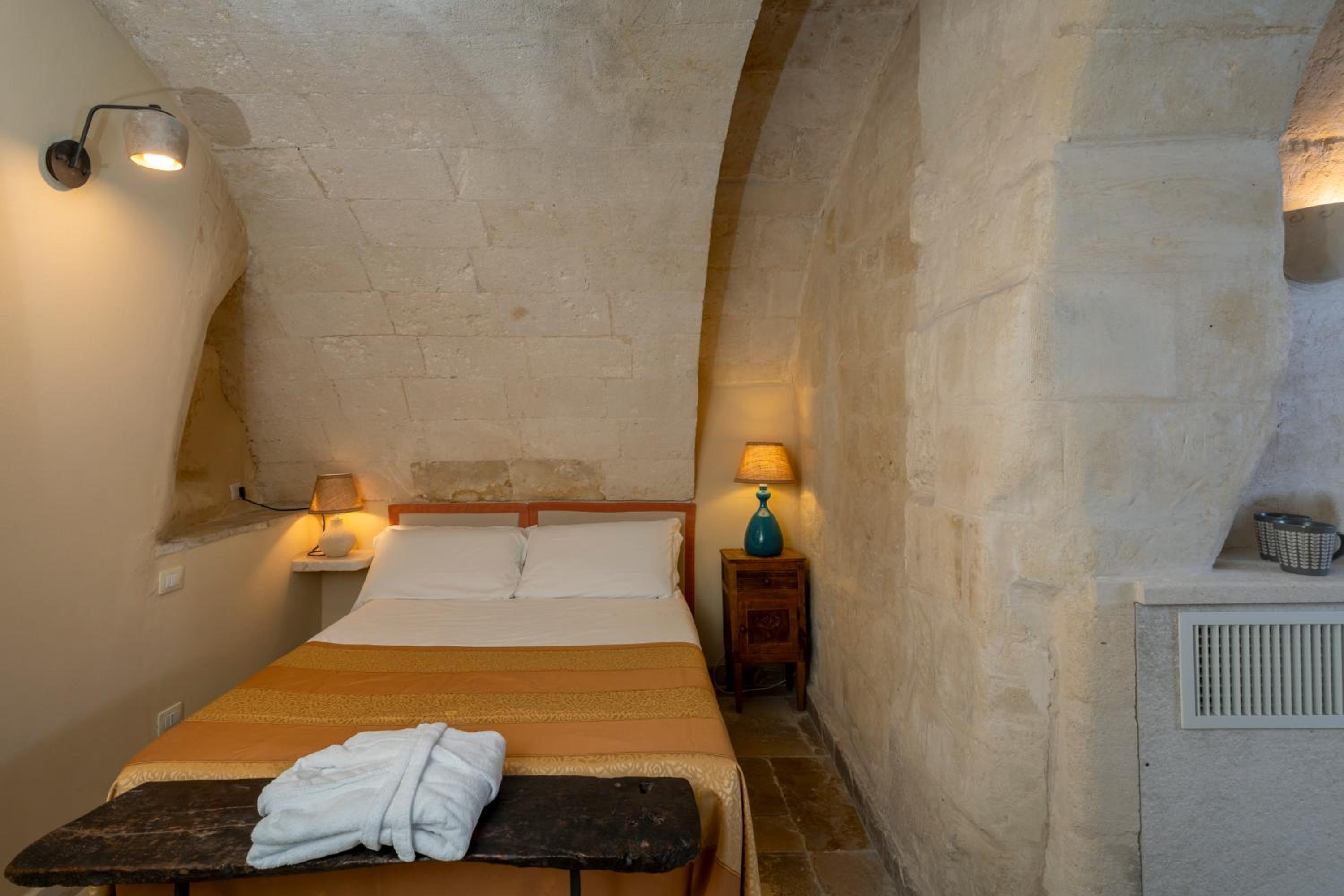 Superior Double or Twin Room - Photo 1