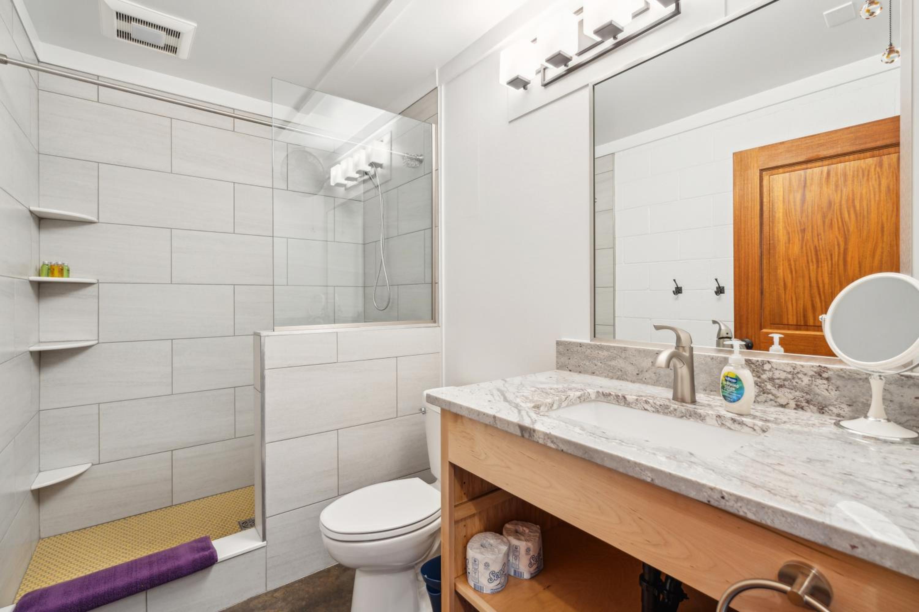 Standard Suite photo 2