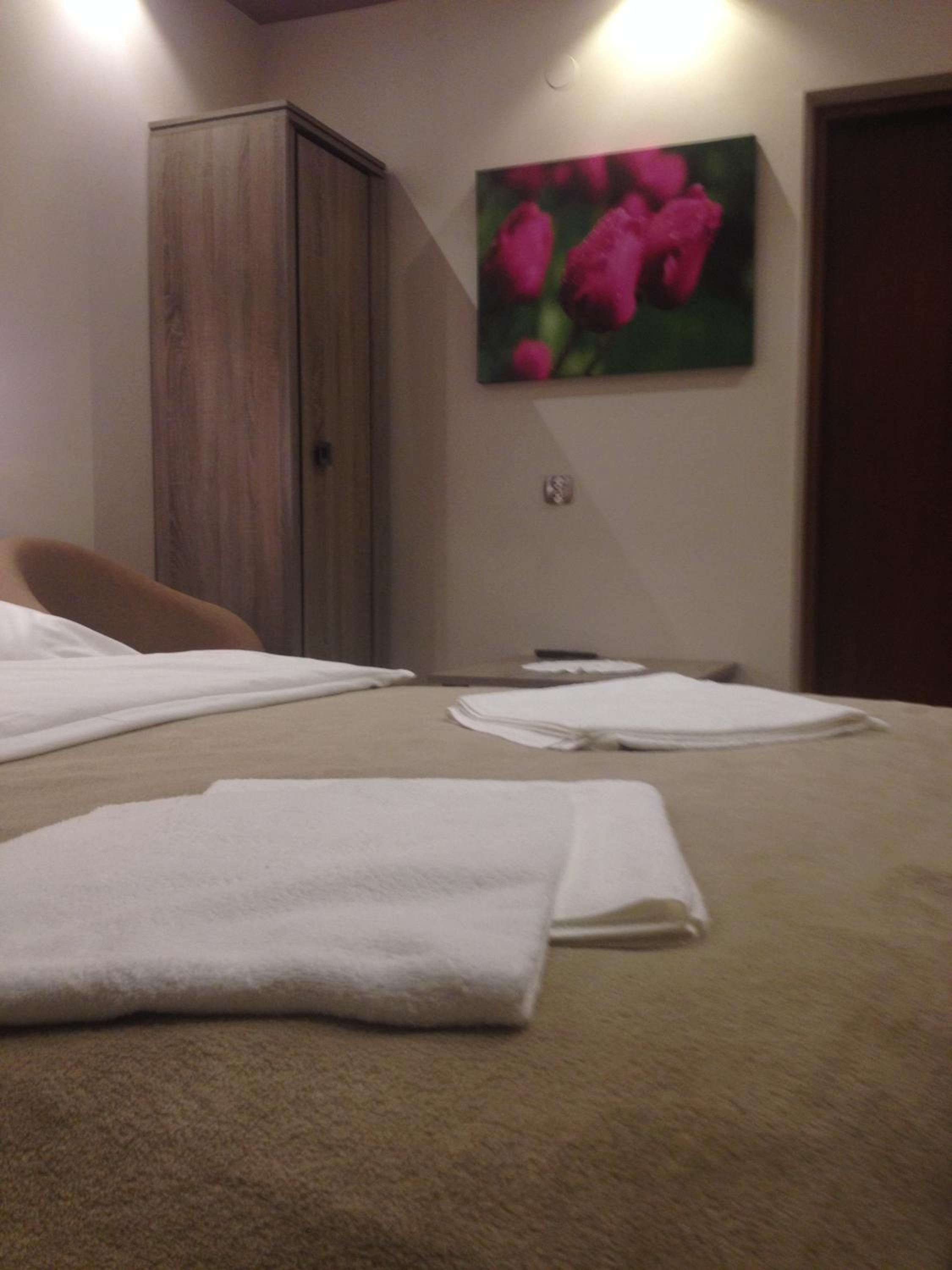 Double Room - Photo 26