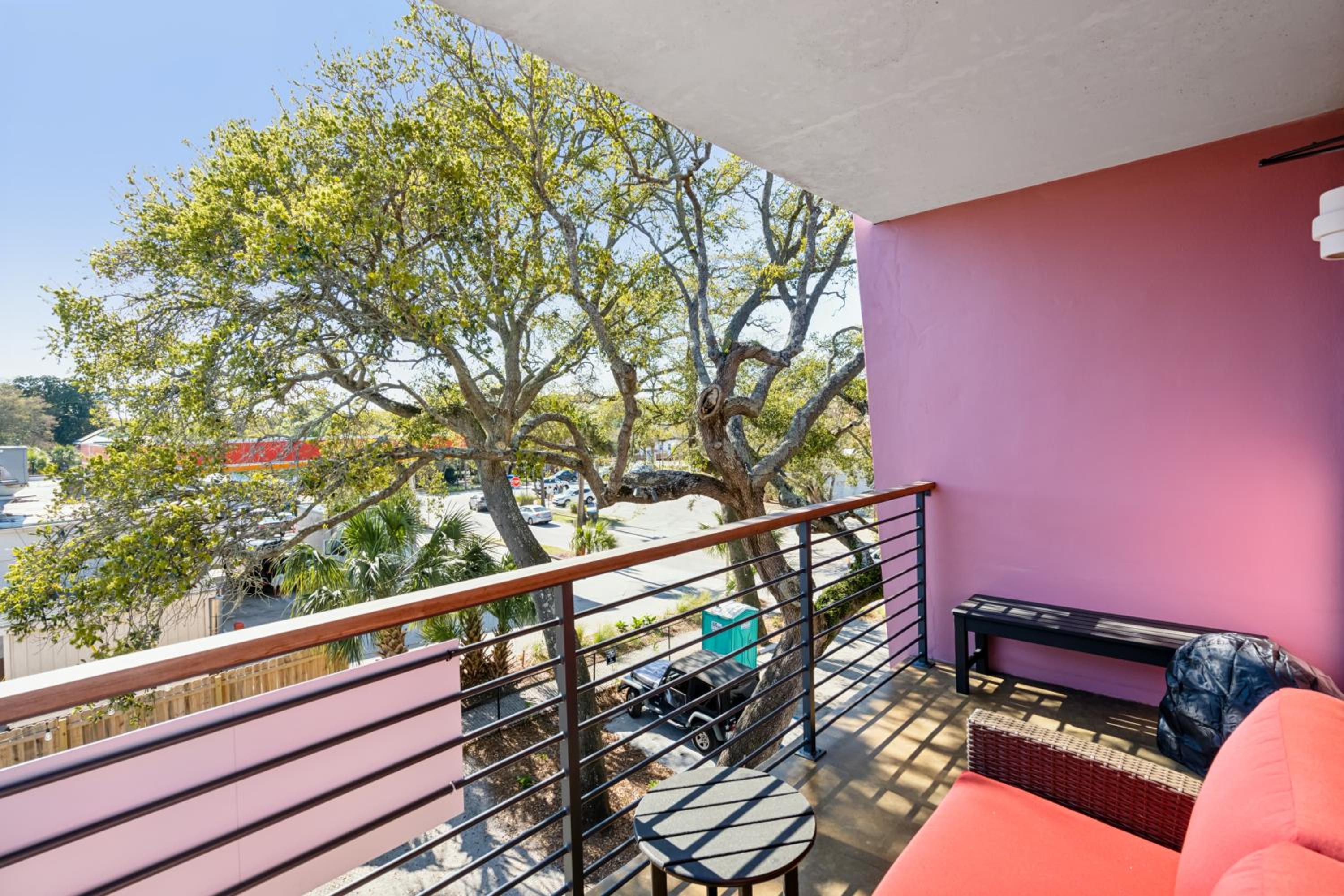 Superior King Suite photo 2