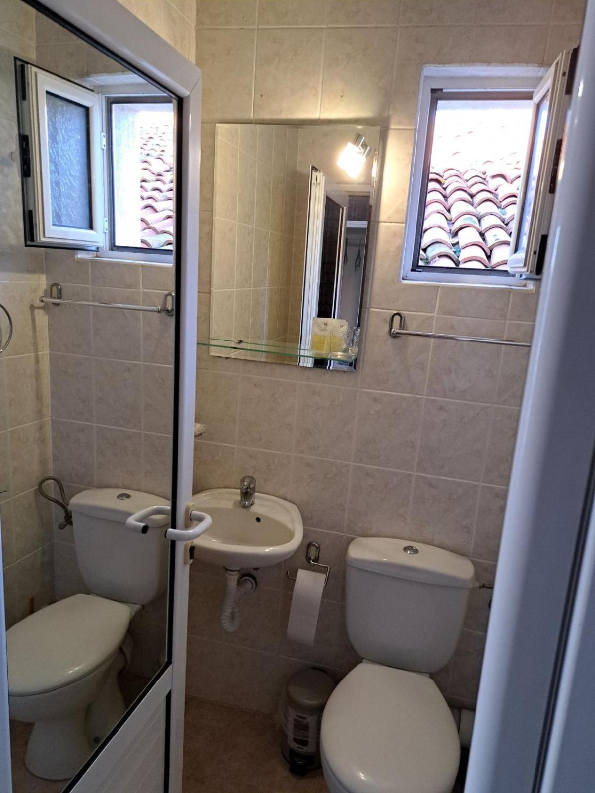 Budget Double or Twin Room photo 3
