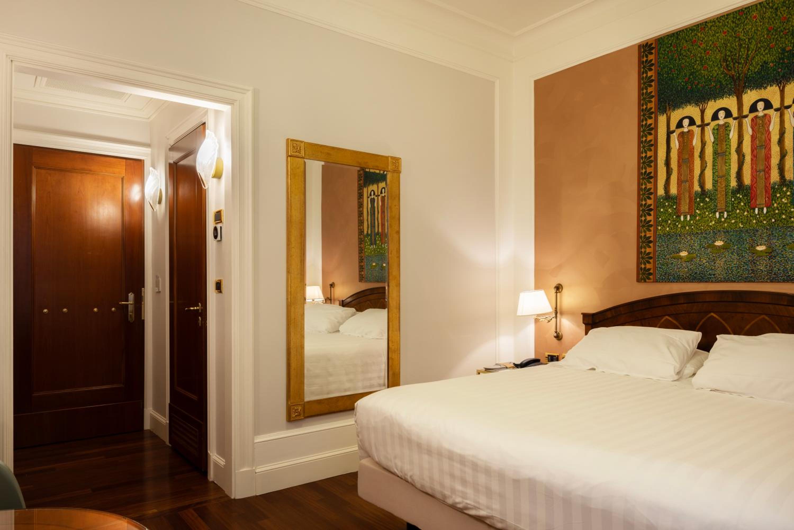 Comfort Room - Photo 11