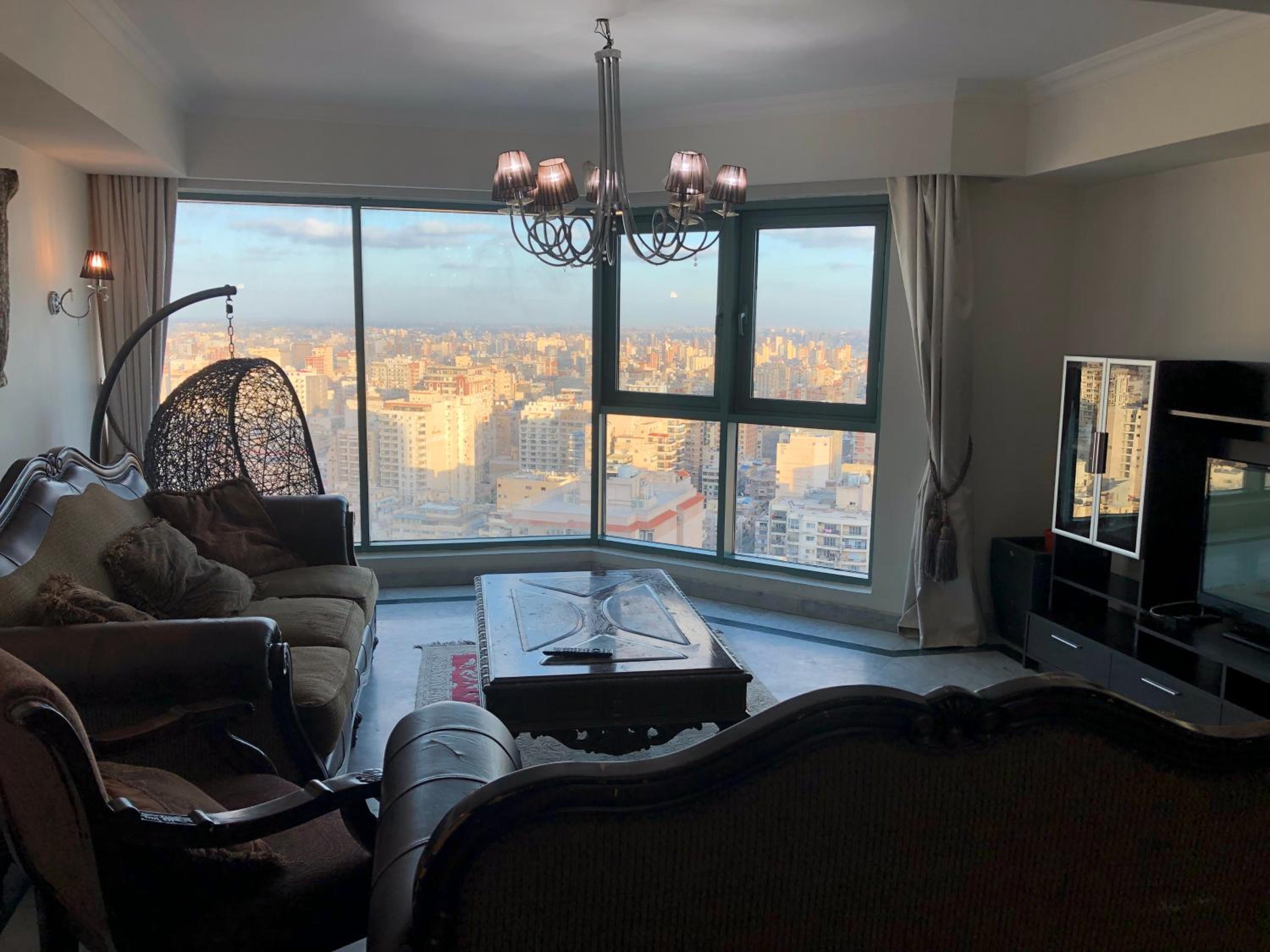 Four-Bedroom Luxury Apartment photo 2