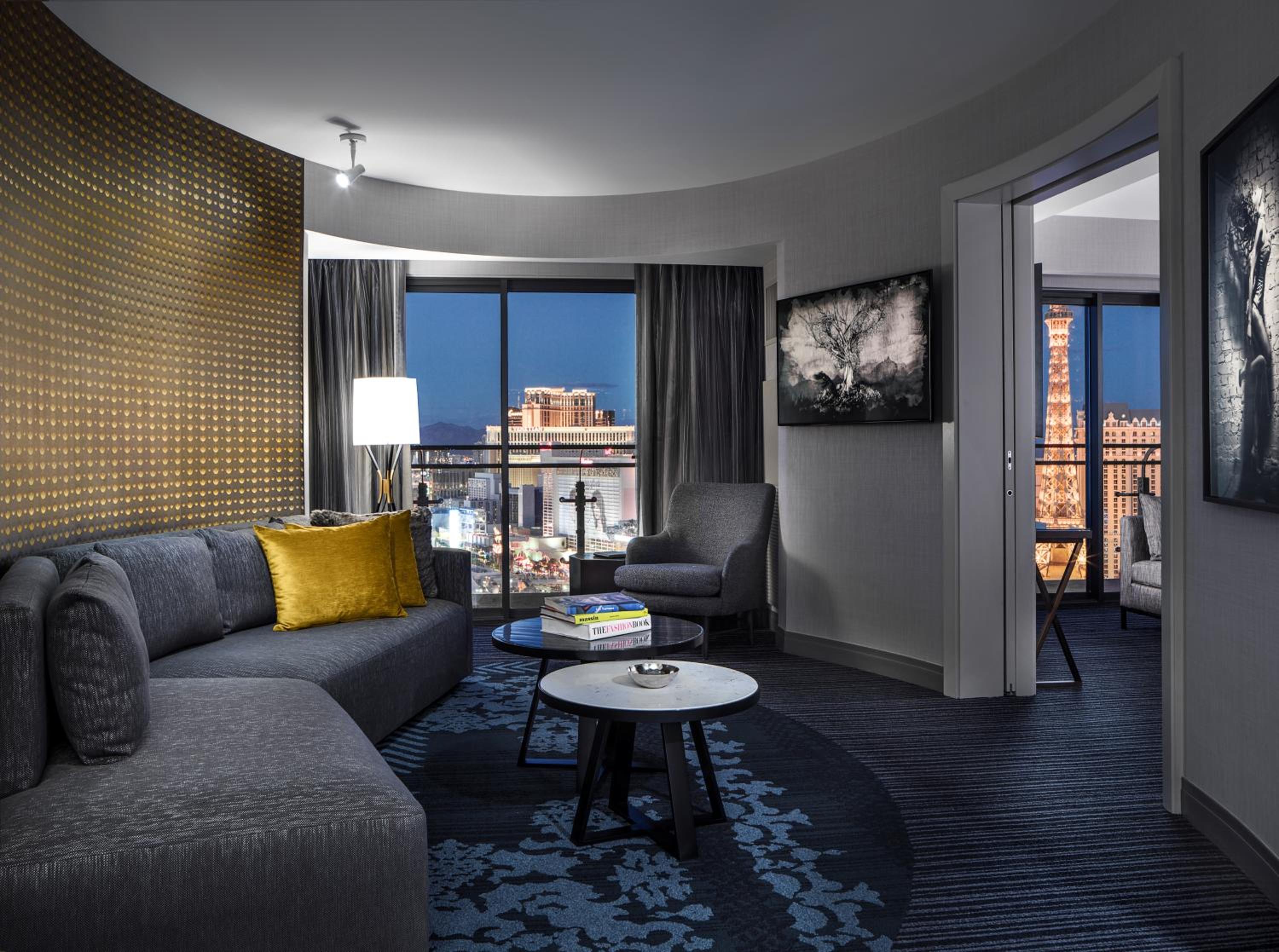 Terrace Suite Fountain View - Photo 2