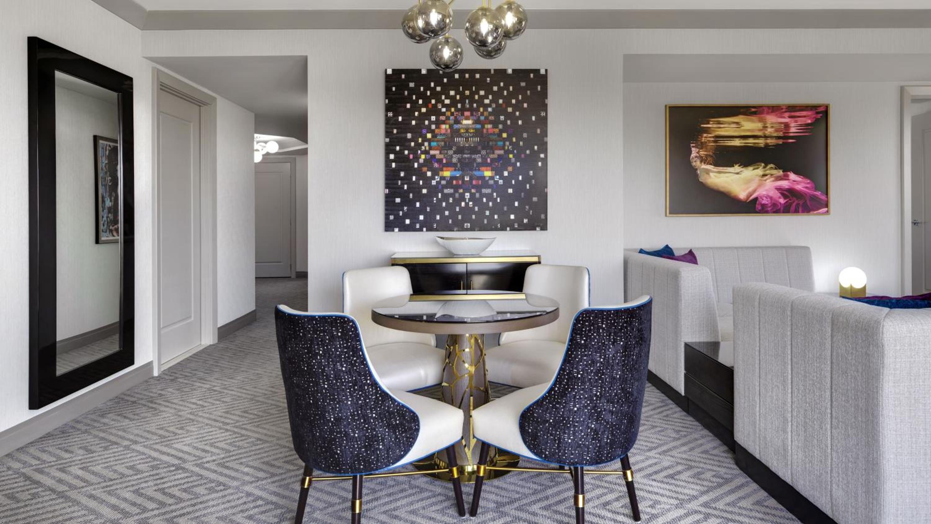 Wraparound Terrace Suite - Photo 2