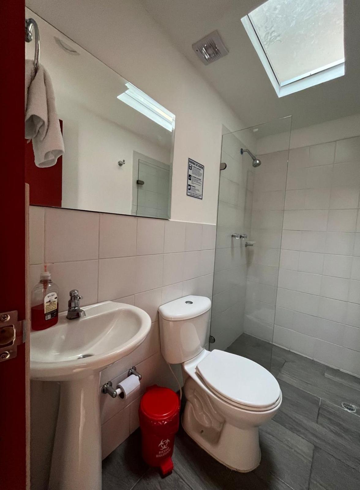 Double Room with Private Bathroom photo 2