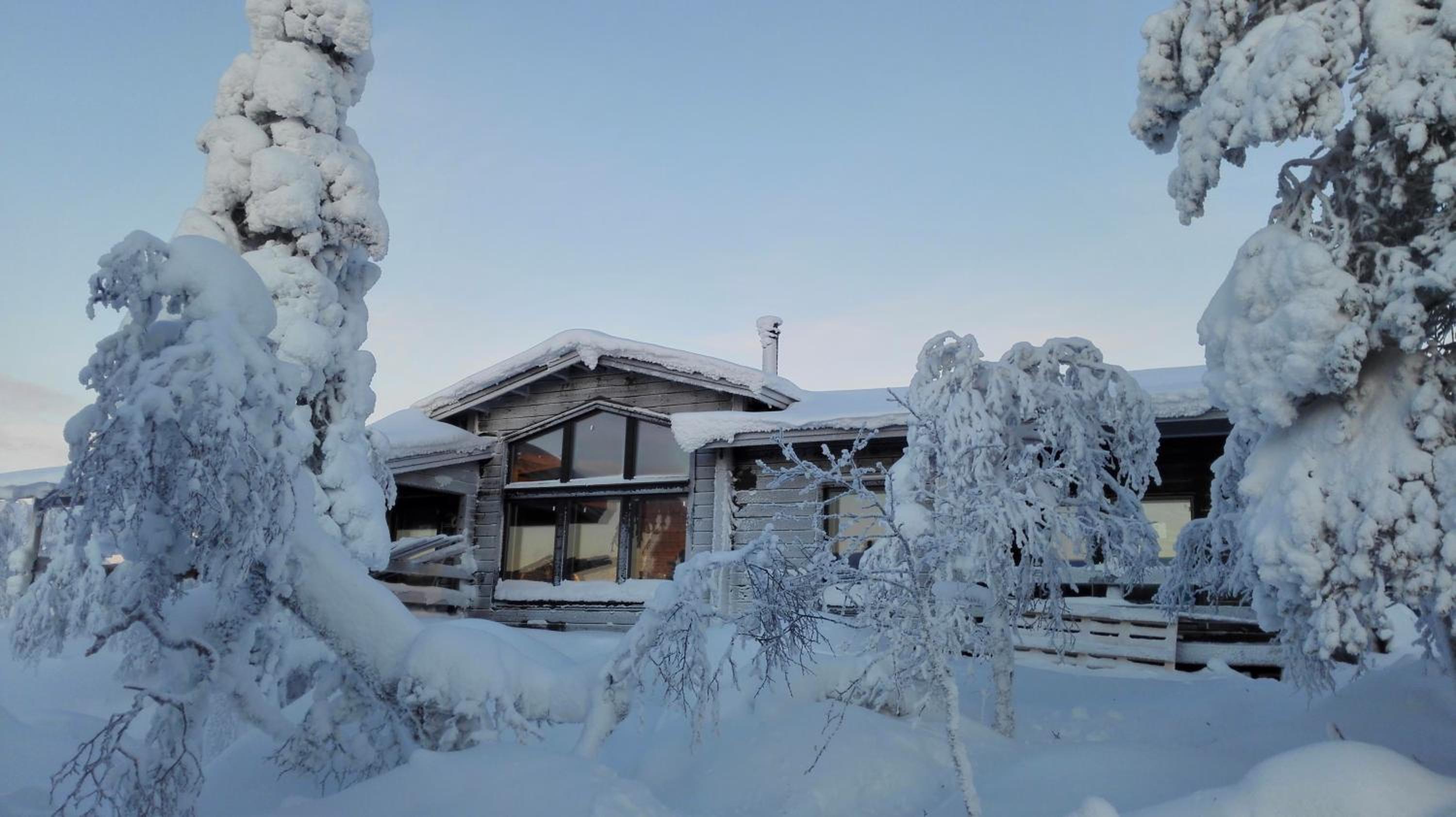 Four-Bedroom Villa Karhunpesä II on the Hill - Mäntytie 12