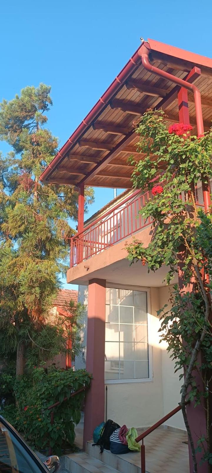 One-Bedroom House photo 2