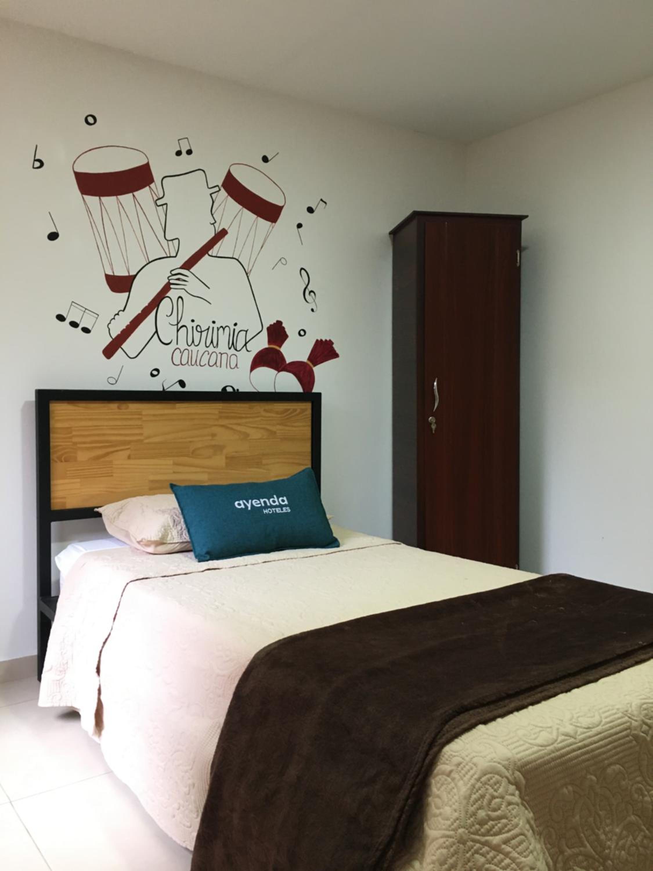 Single Room with Private External Bathroom photo 1
