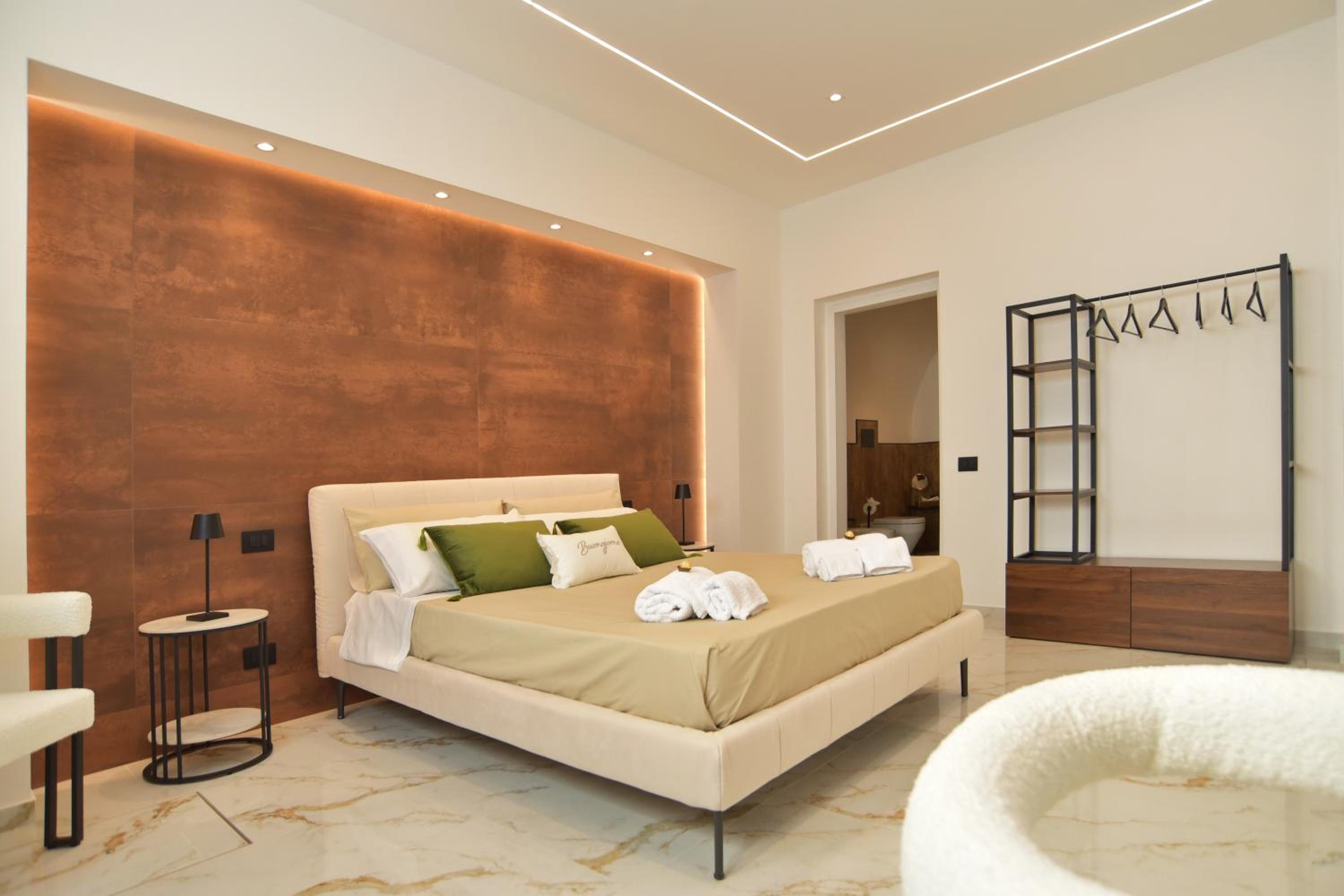 One-Bedroom House photo 1