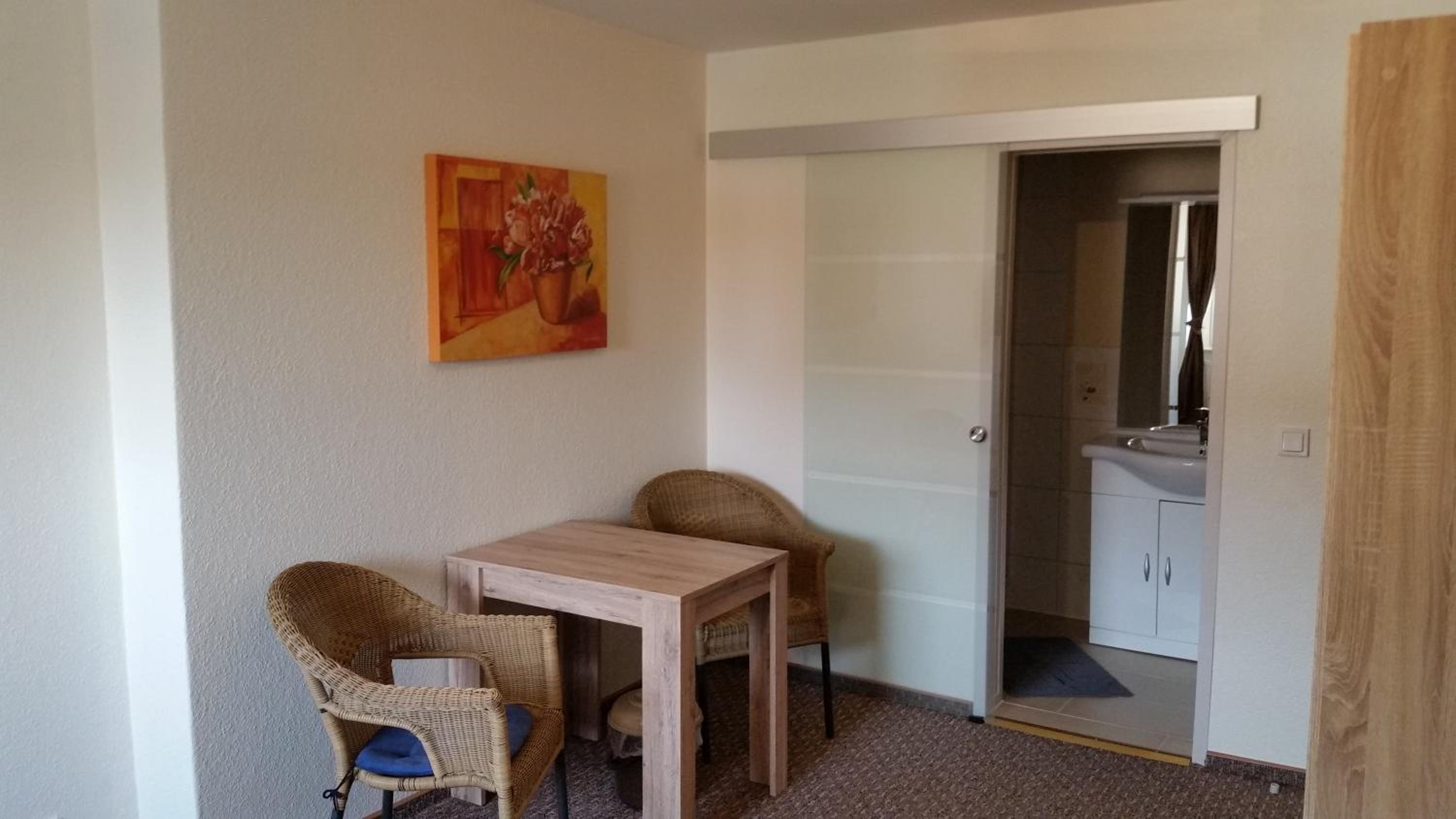 Basic Double Room - Photo 6