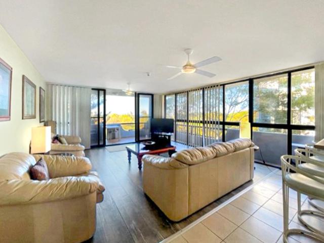 Value Two-Bedroom Apartment with Garden View photo 2
