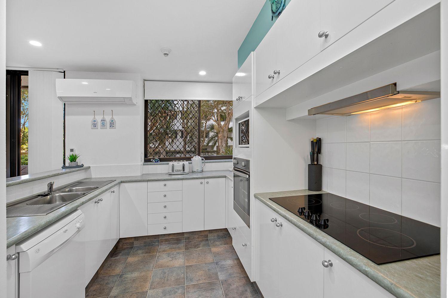 One-Bedroom Apartment With Garden View photo 3