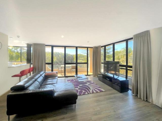 Value Two-Bedroom Apartment with Garden View photo 3