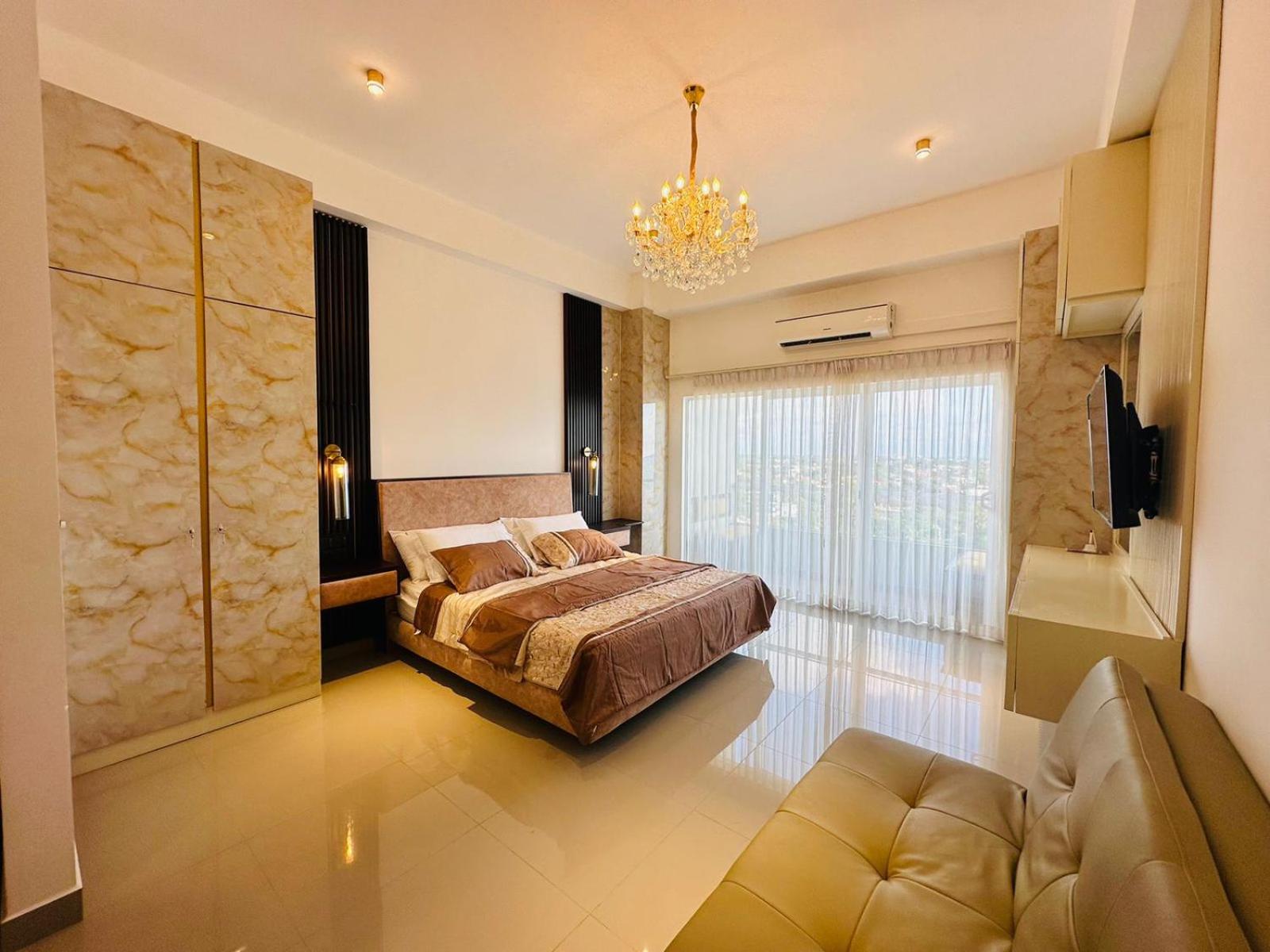 Apartment With Sea View