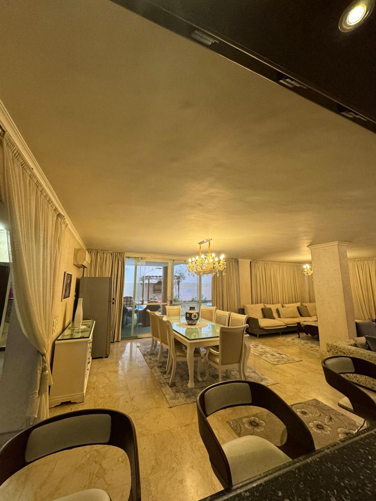 Villa photo 1