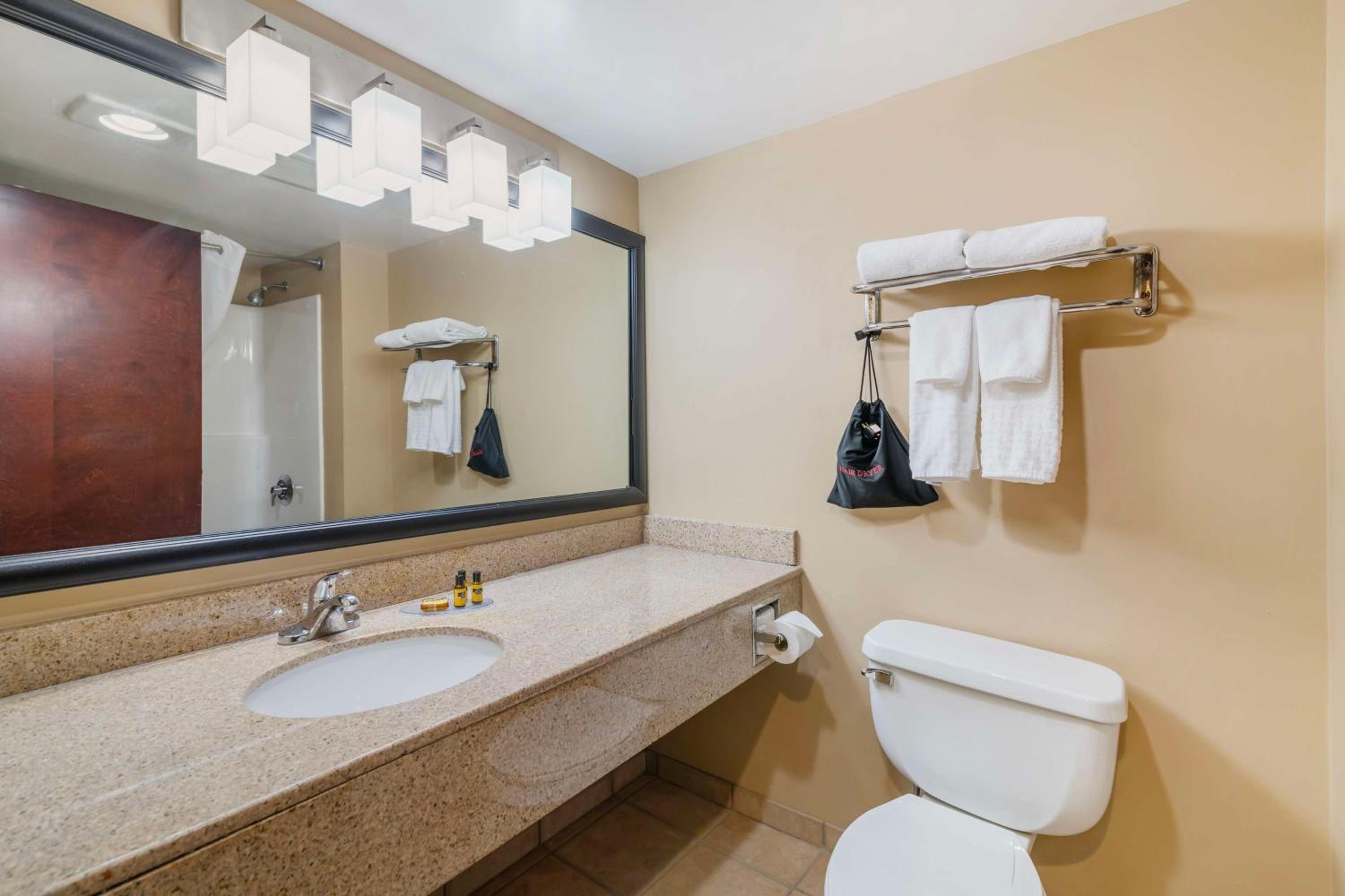 Queen Room with Two Queen Beds and Bath Tub - Mobility Accessible - Photo 3