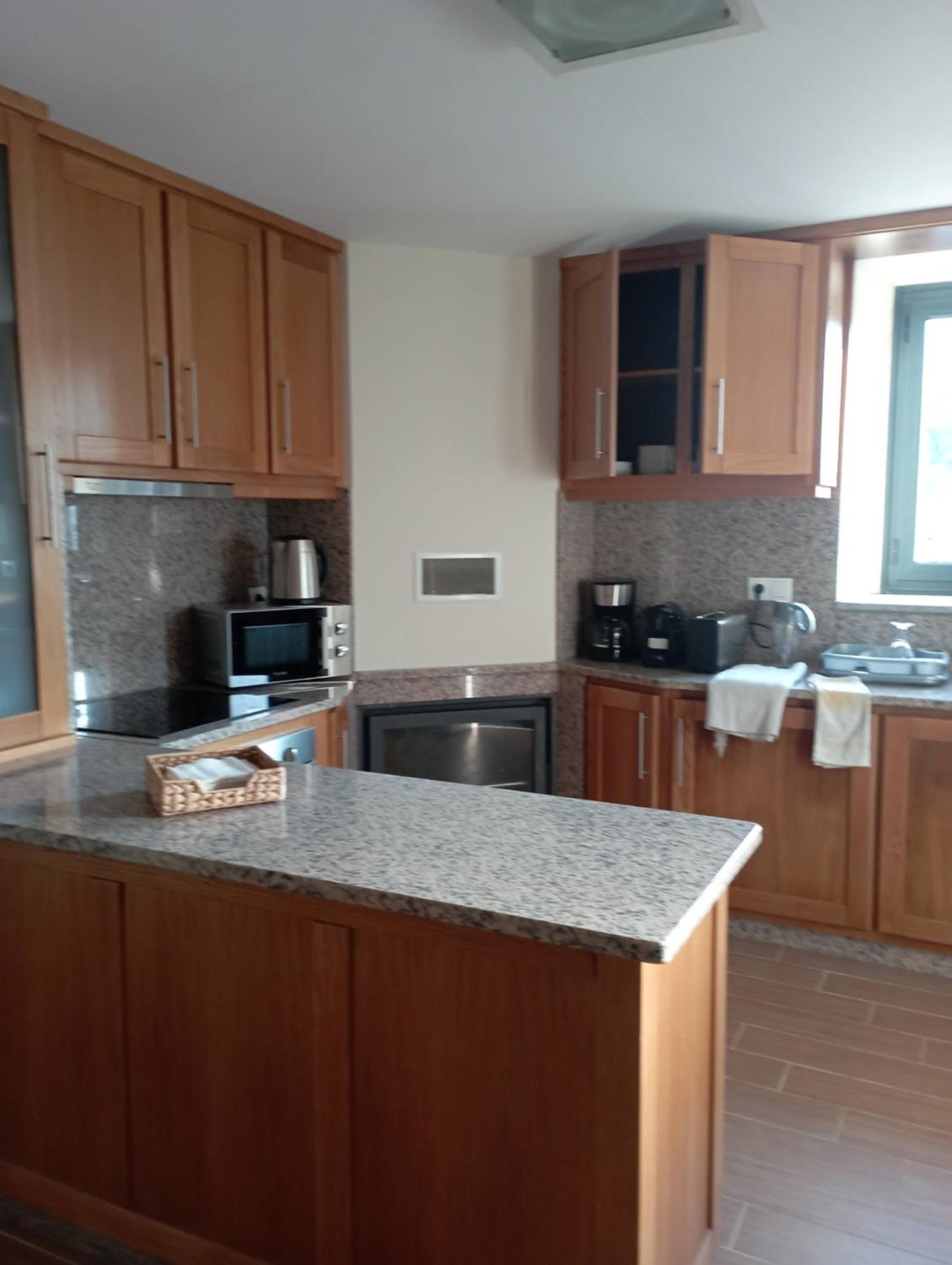 Four-Bedroom House photo 2