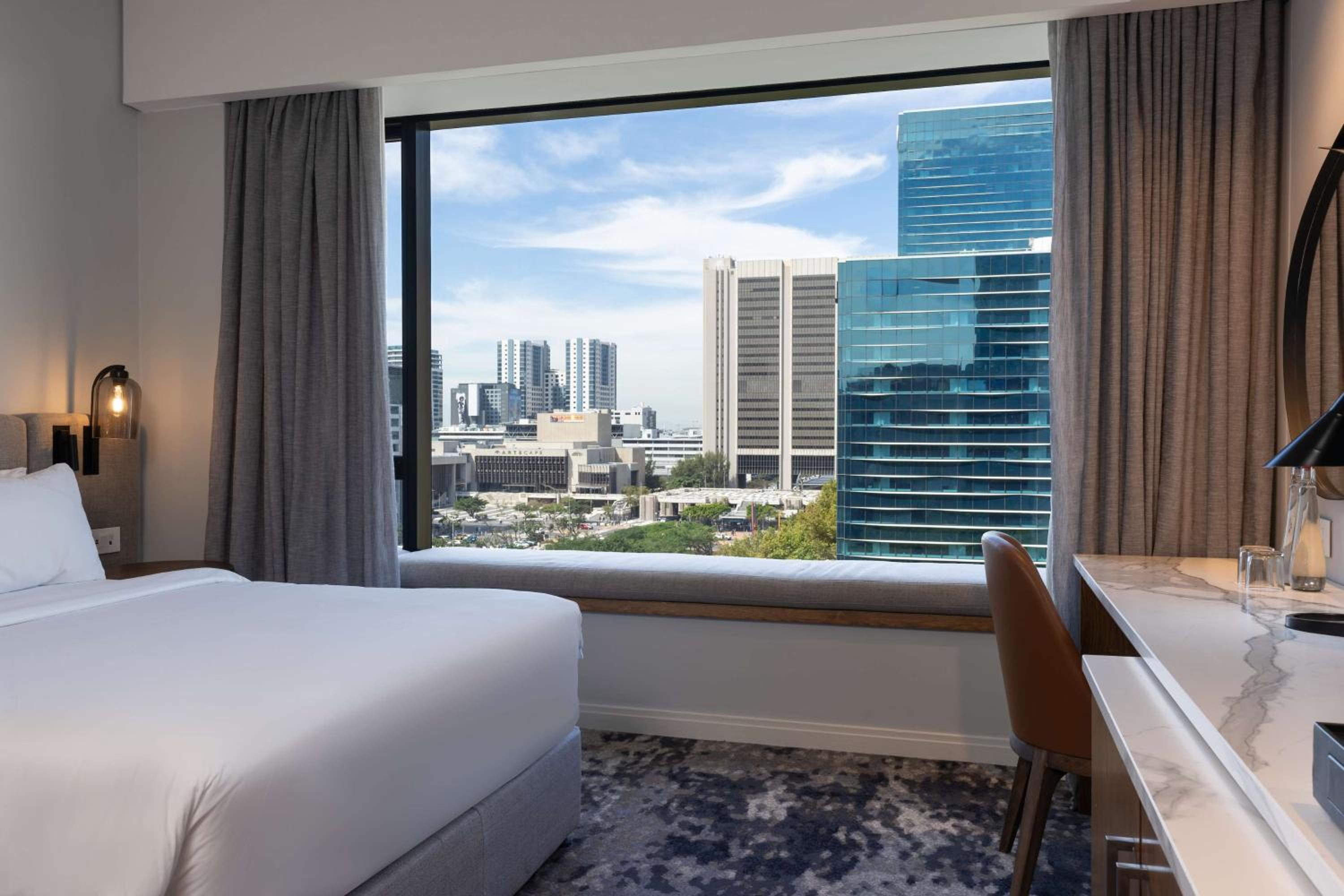 Standard Room with Mountain View - Photo 2