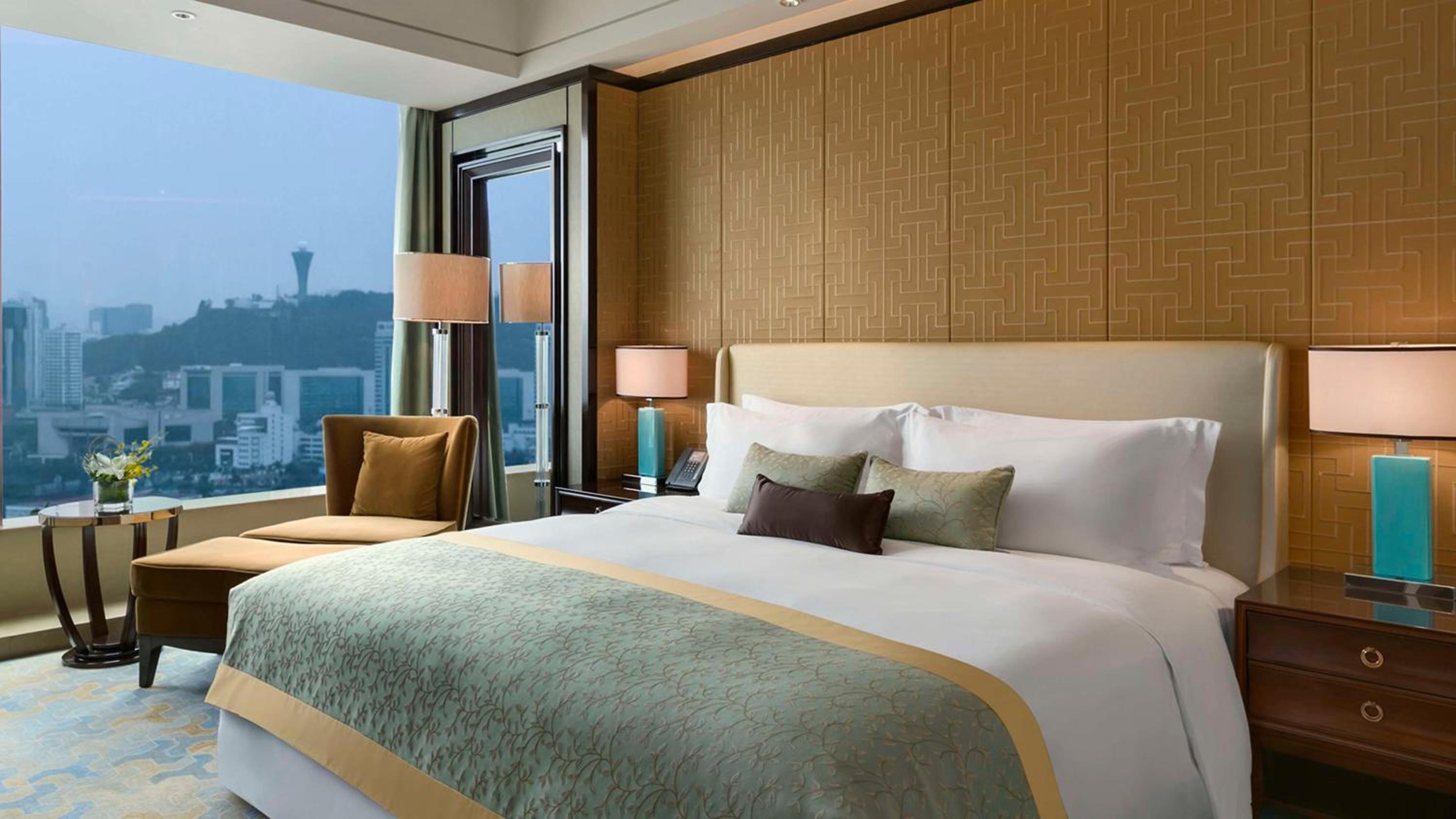 Grand Deluxe Suite