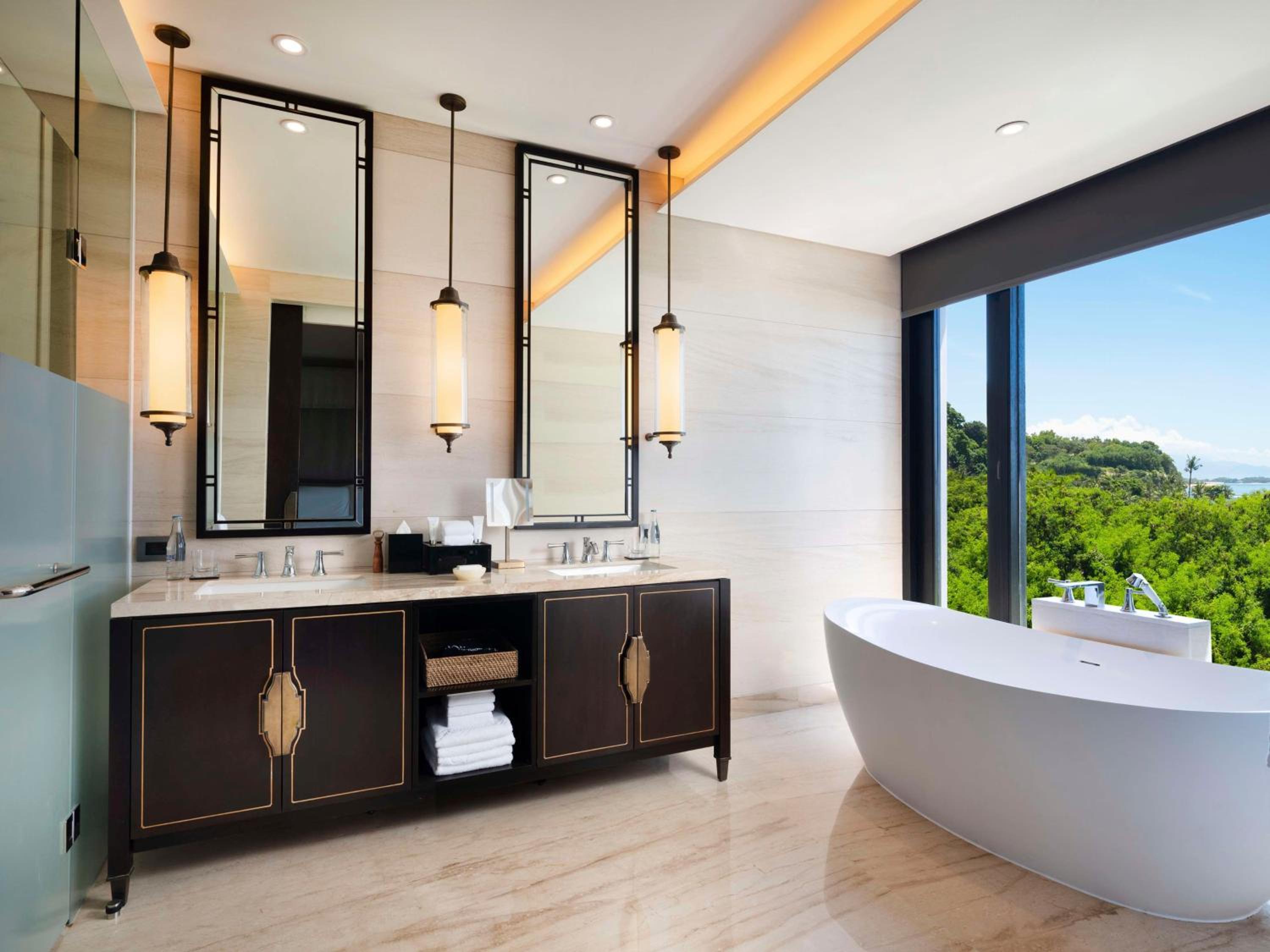 Grand Deluxe Room King - Photo 8