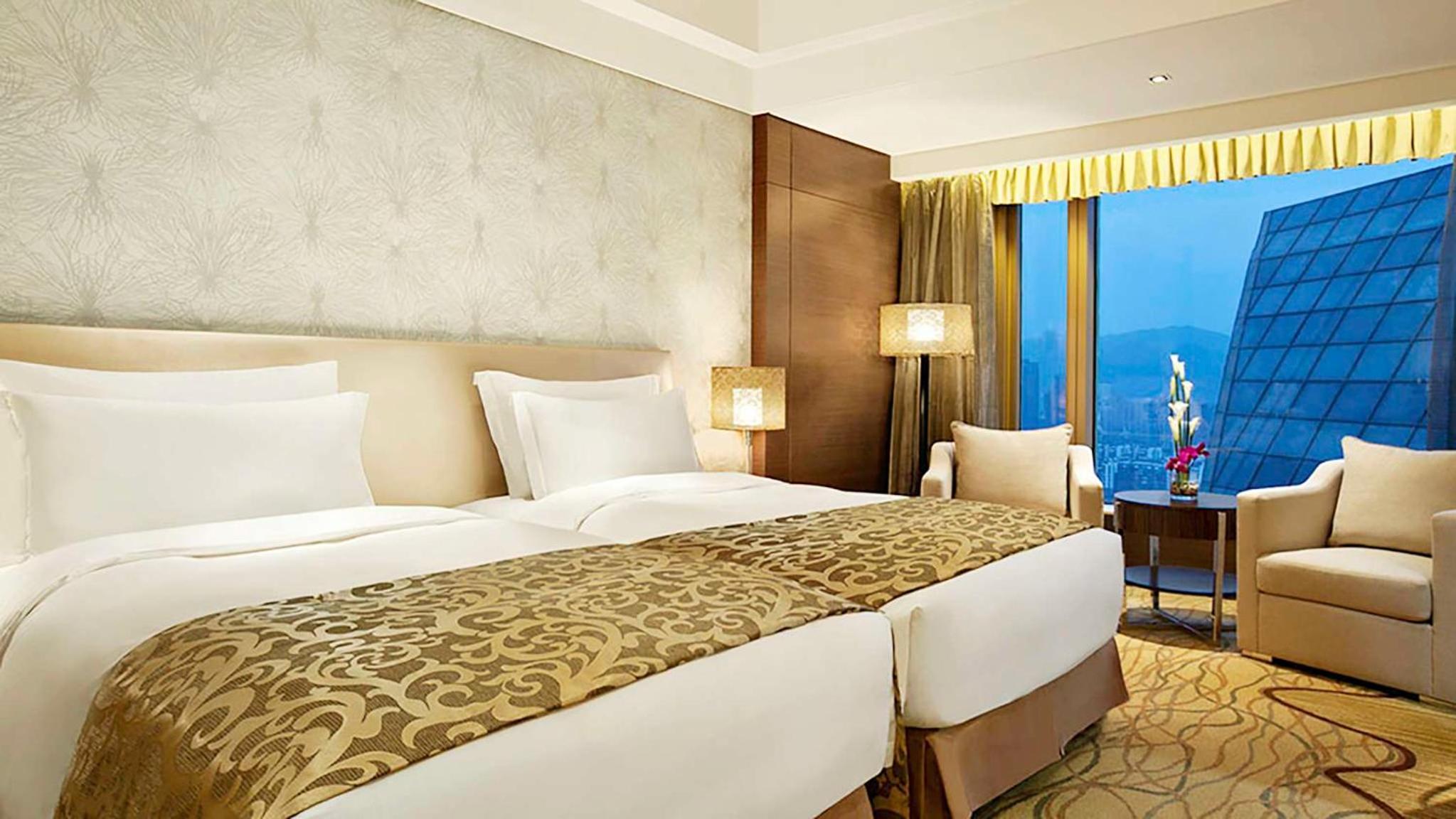 Premier Deluxe Room Twin