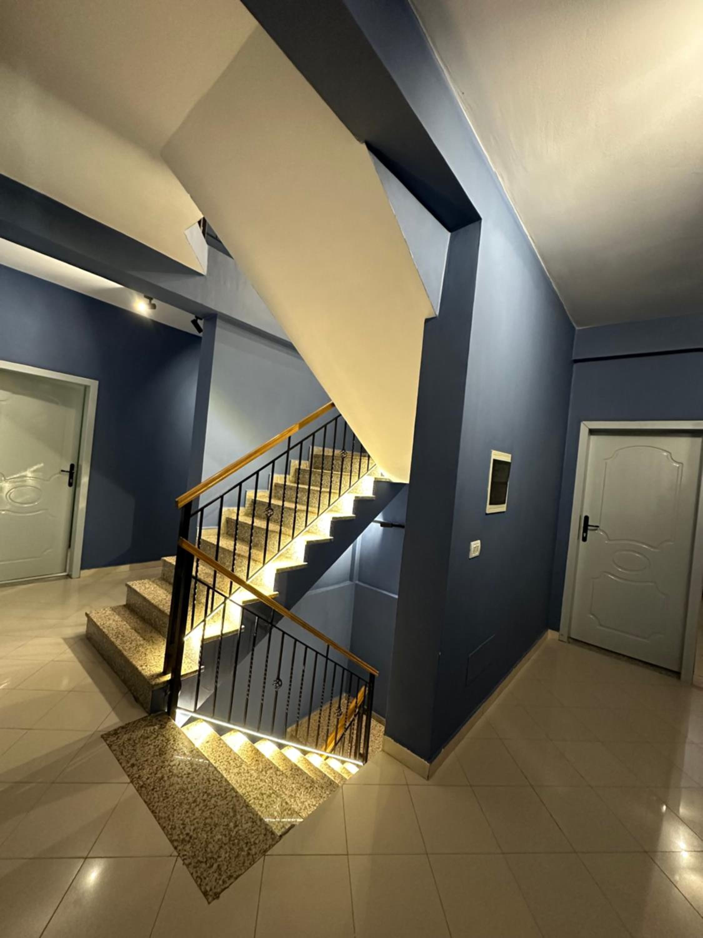 Family Room with Balcony photo 2