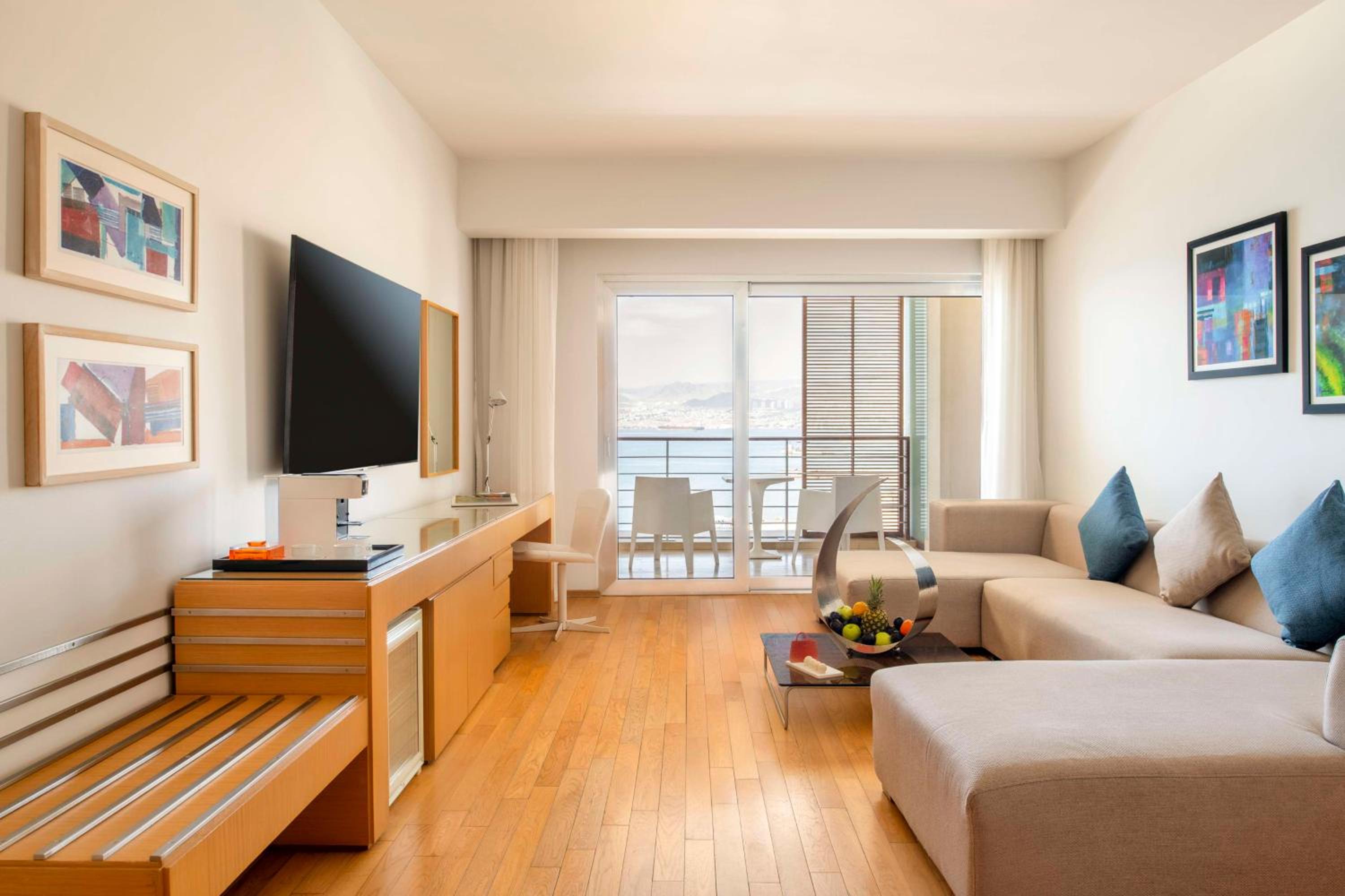 Sea View Executive Suite (King Size Bed)
