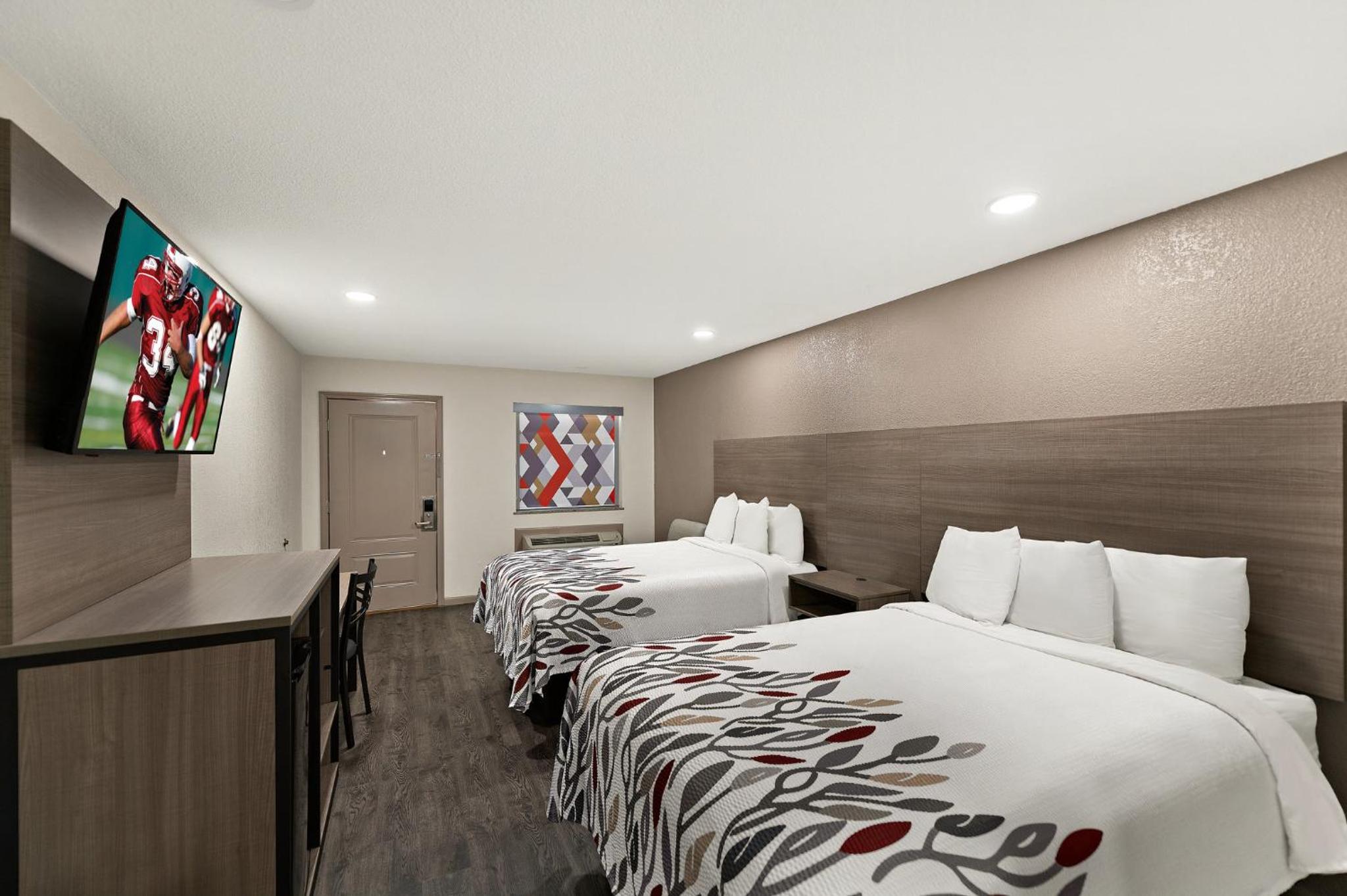 Deluxe Room with Two Double Beds Smoking photo 2