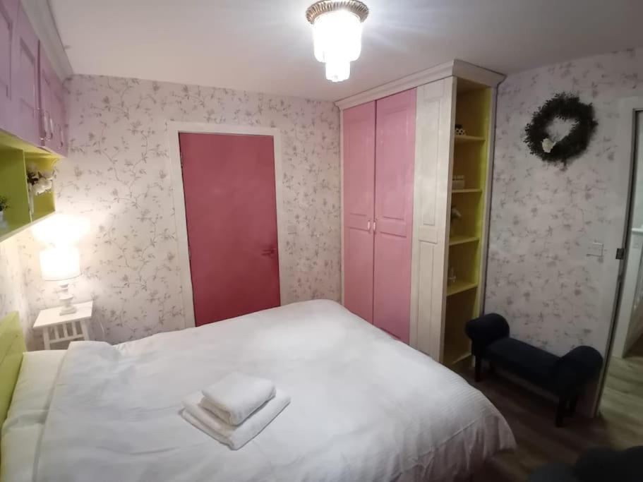 One-Bedroom House photo 3